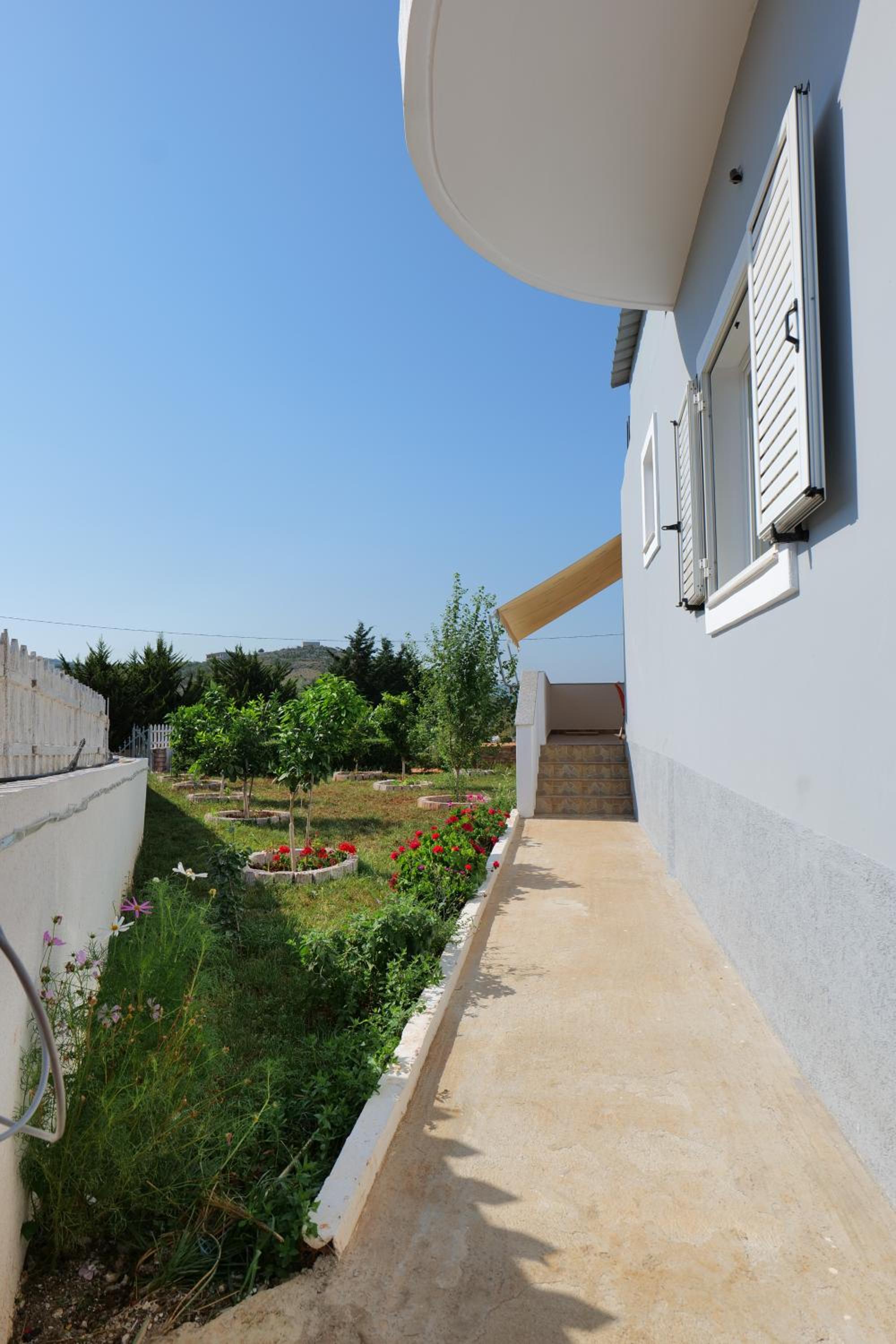 Vila Osmanaj