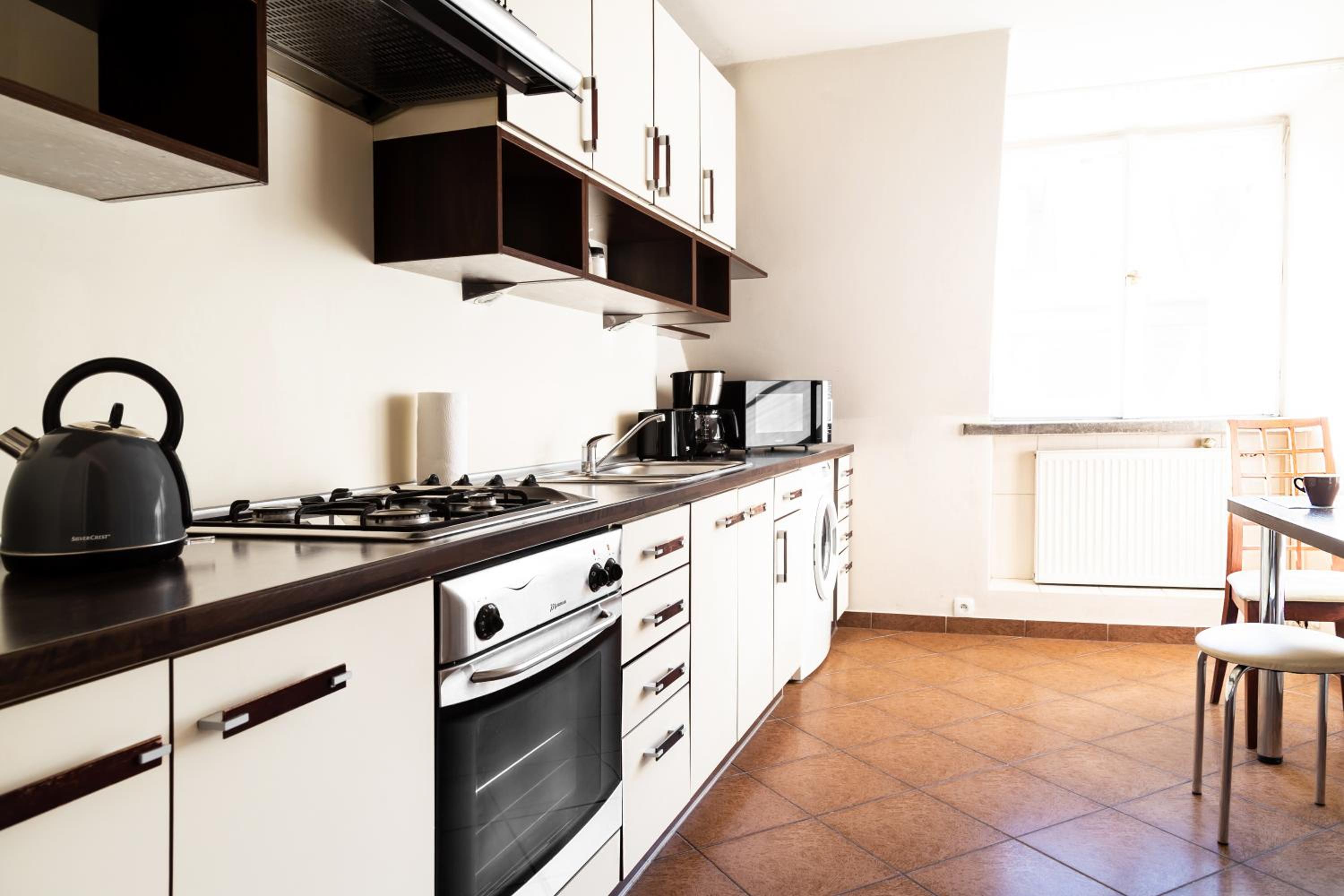 2 Bedroom Apartment, Heart of Krakow Tomasza st view 3