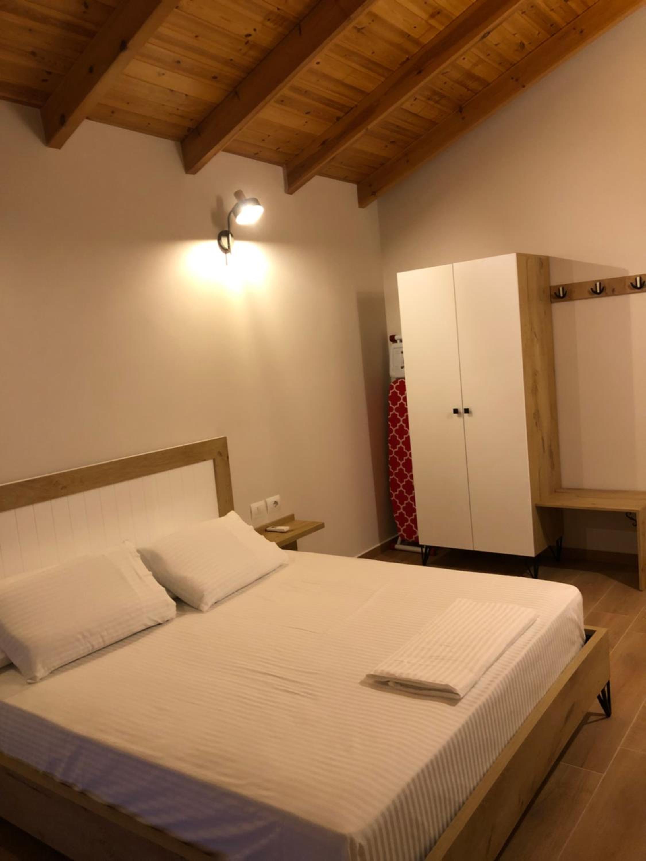 Amazing familiar apartments and rooms