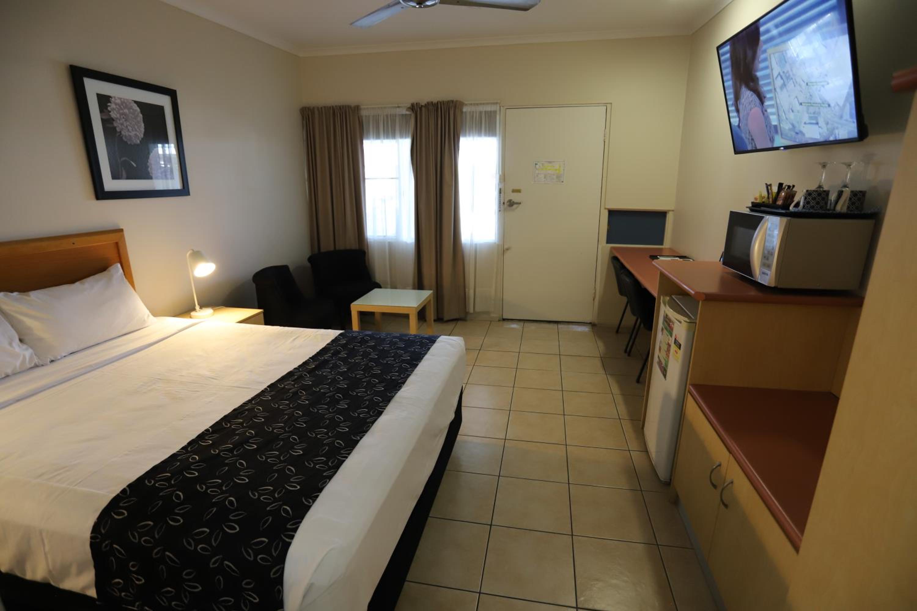 Tropic Coast Motel