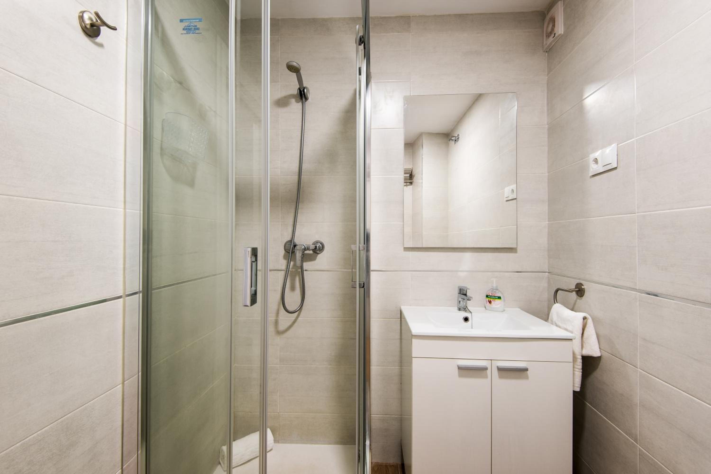 Picasso Center Apartment