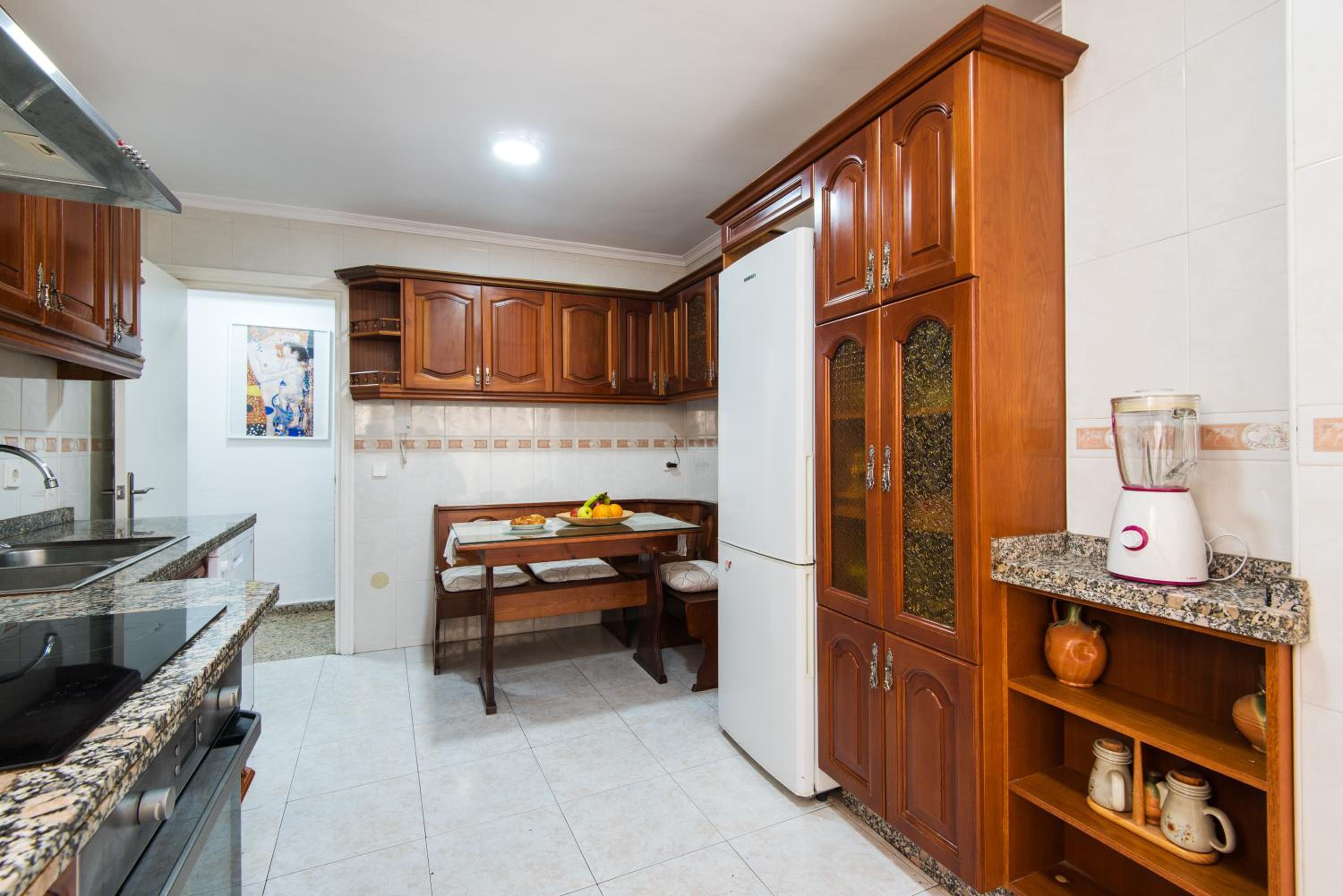 Picasso Center Apartment