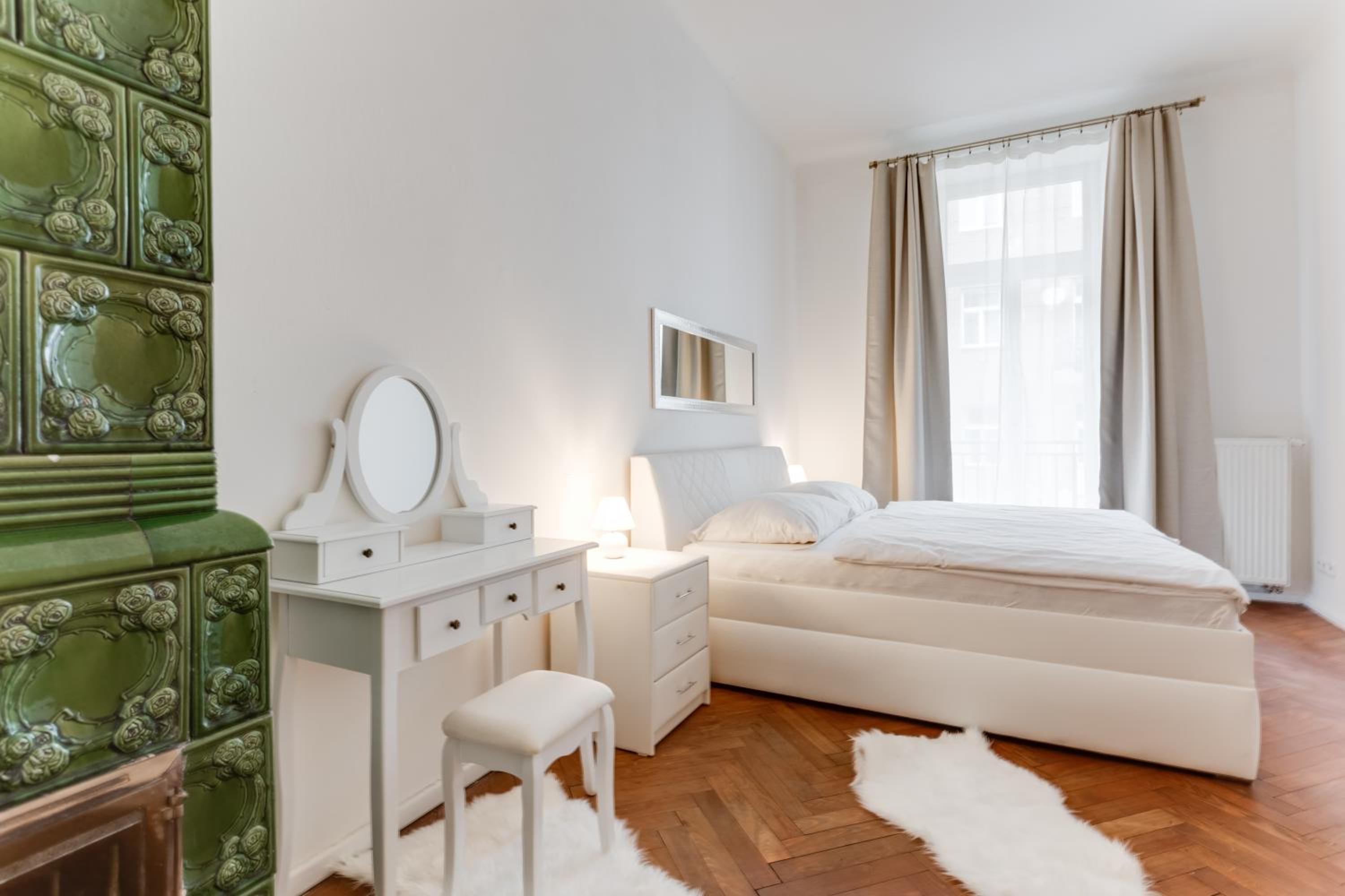 Luxury Riverside Apartments In The Center Of Prague