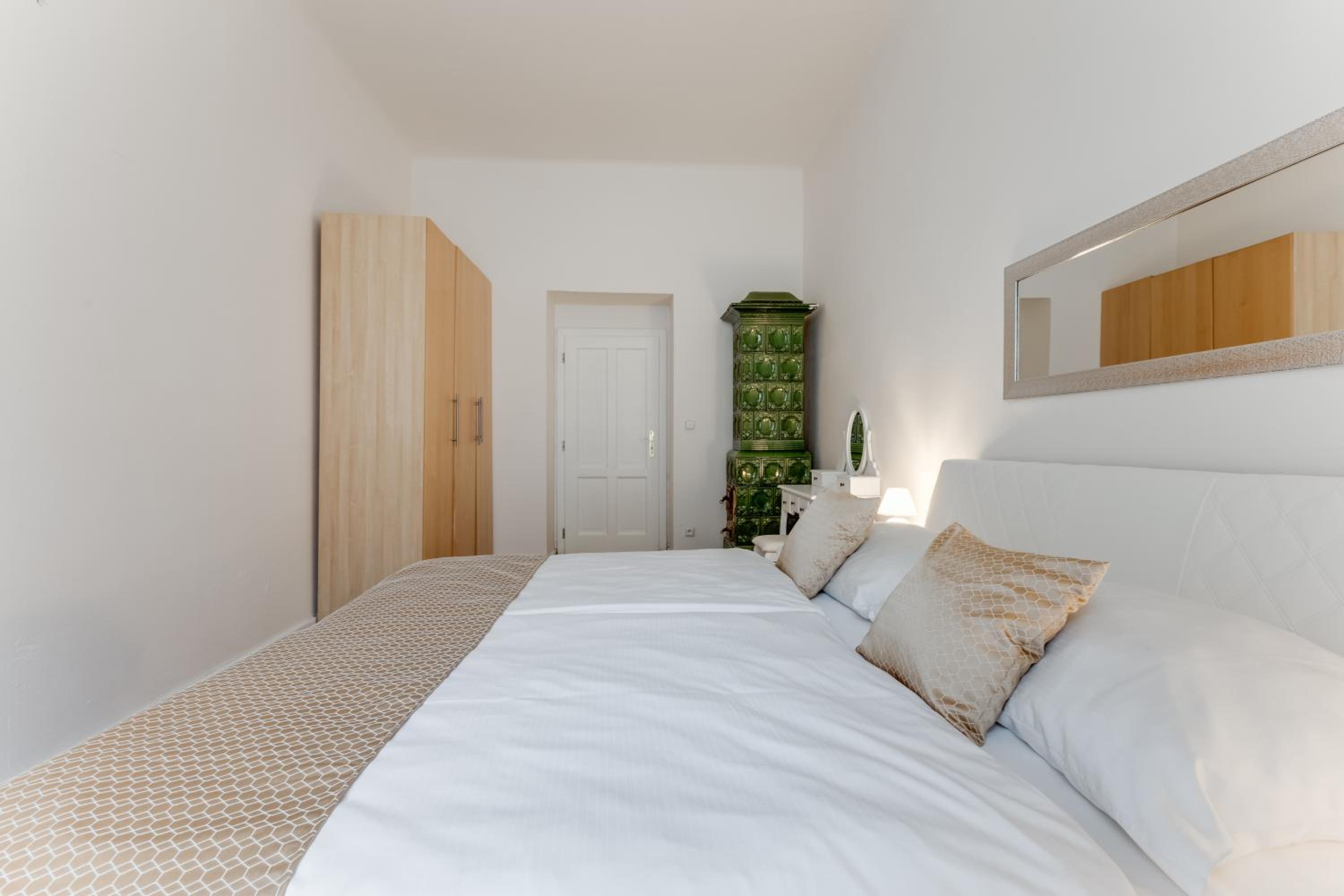 Luxury Riverside Apartments In The Center Of Prague