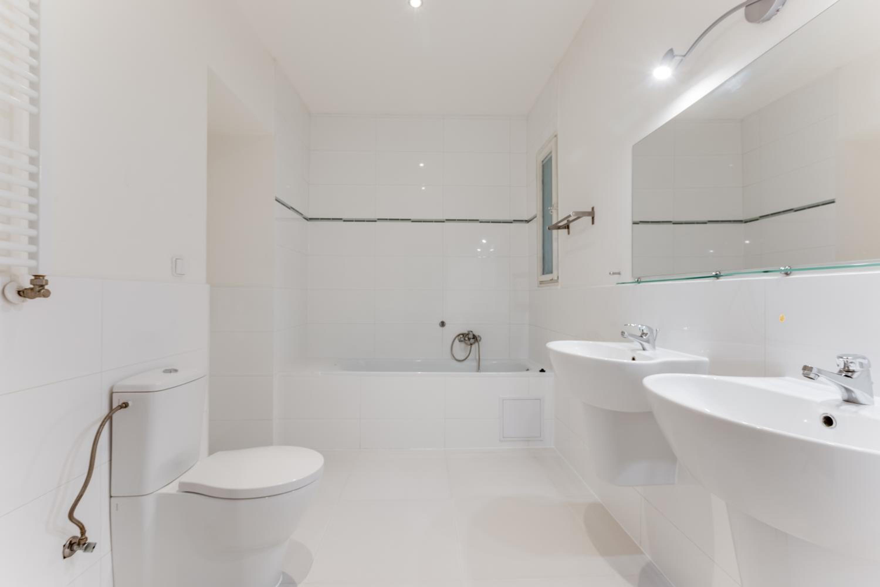 Luxury Riverside Apartments In The Center Of Prague