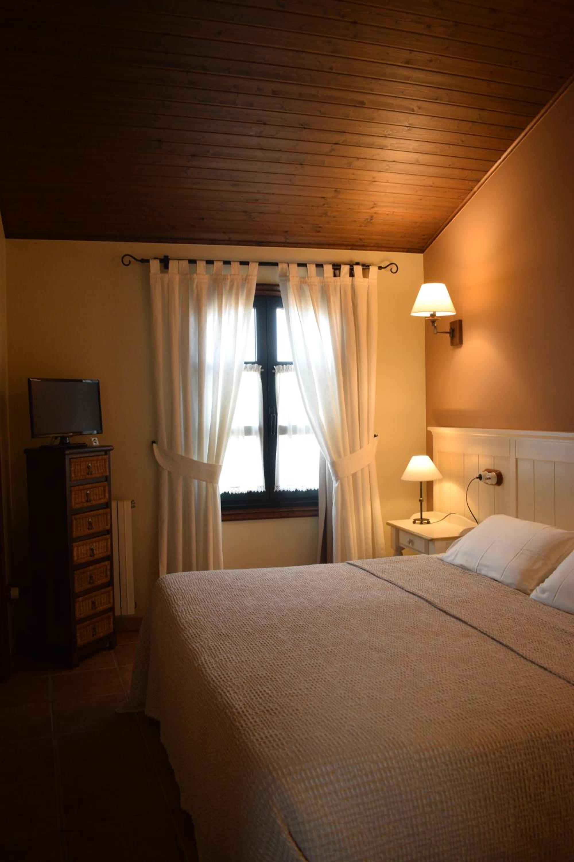 Casa Puertas Bed & Breakfast sl