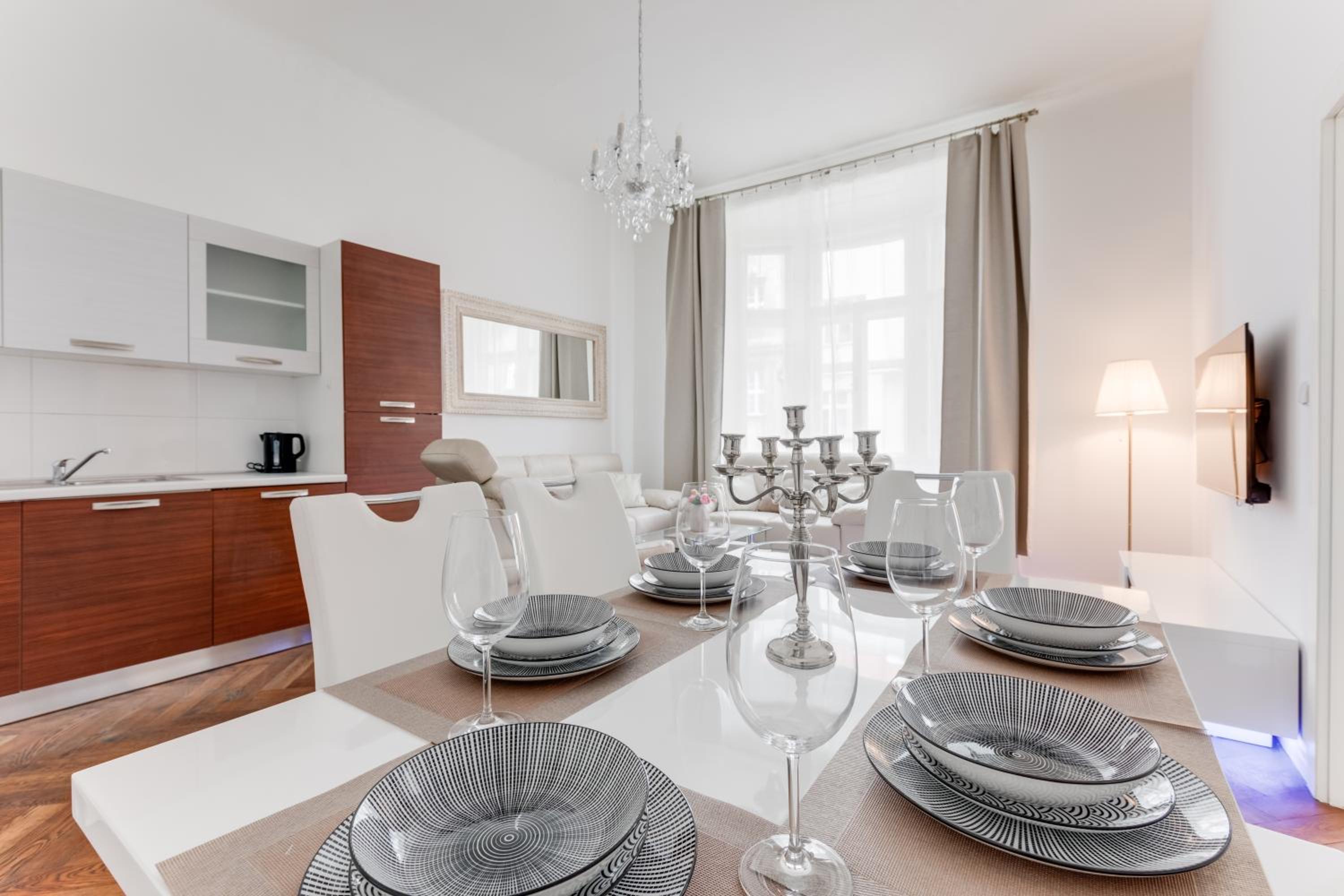 Luxury Riverside Apartments In The Center Of Prague