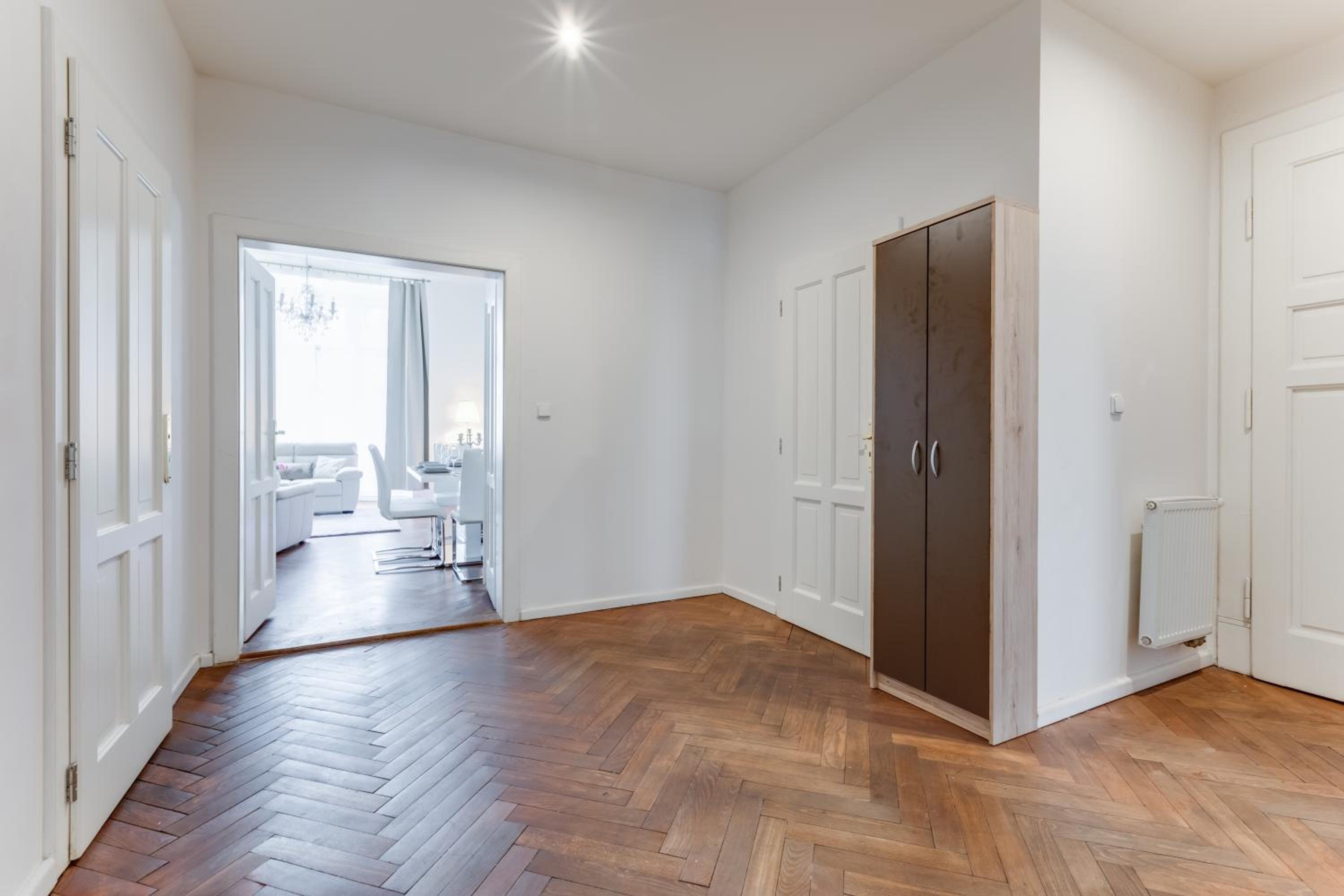 Luxury Riverside Apartments In The Center Of Prague