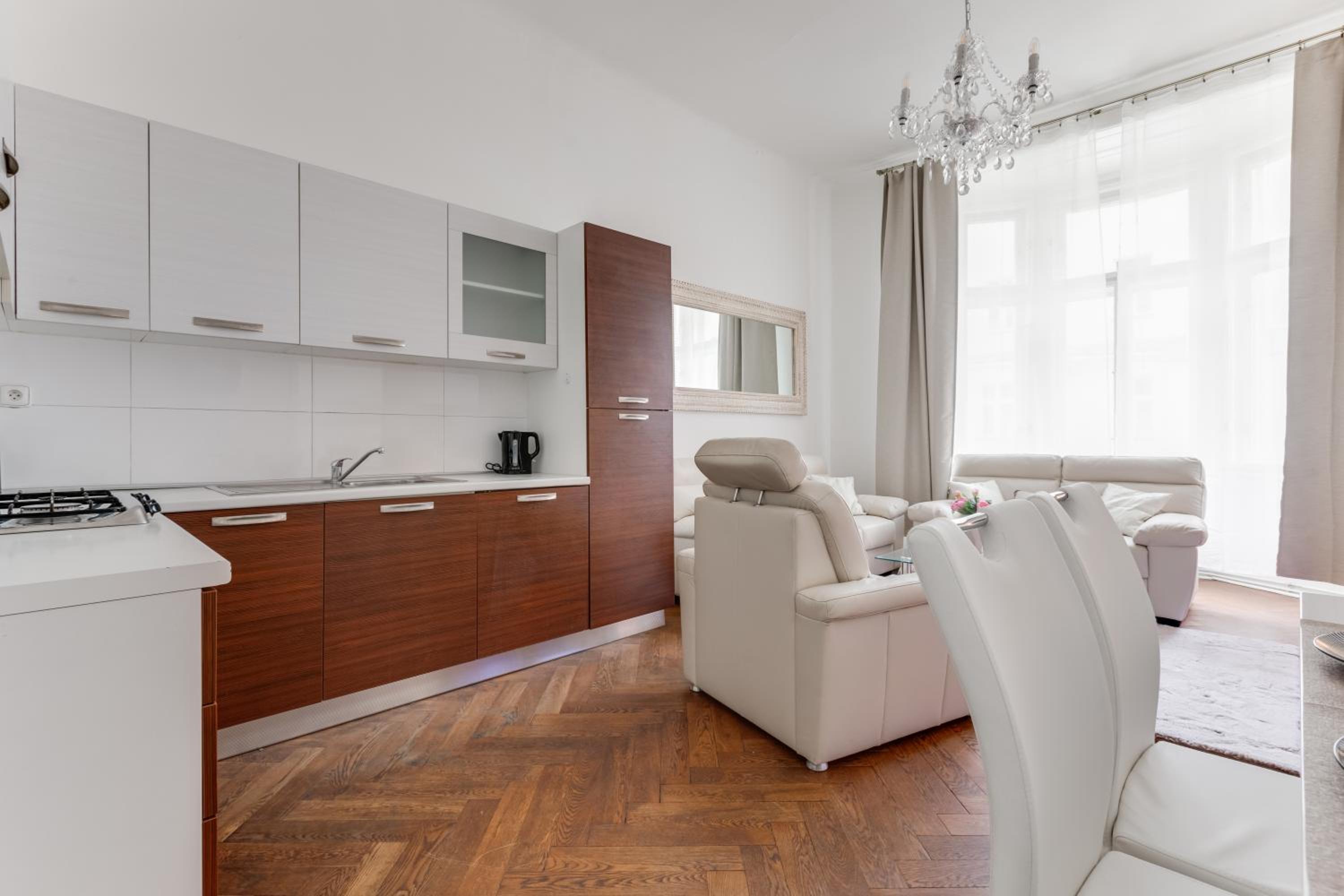 Luxury Riverside Apartments In The Center Of Prague