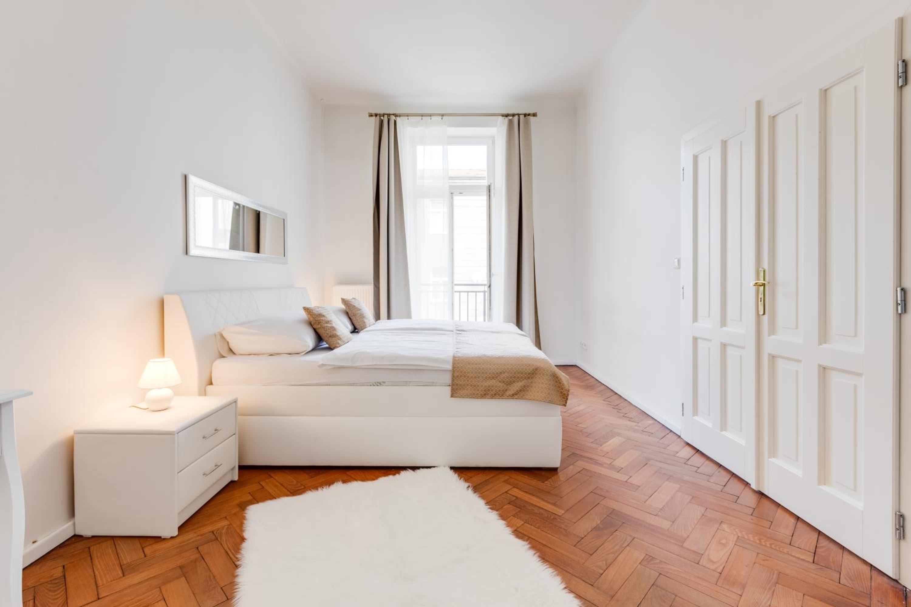 Luxury Riverside Apartments In The Center Of Prague
