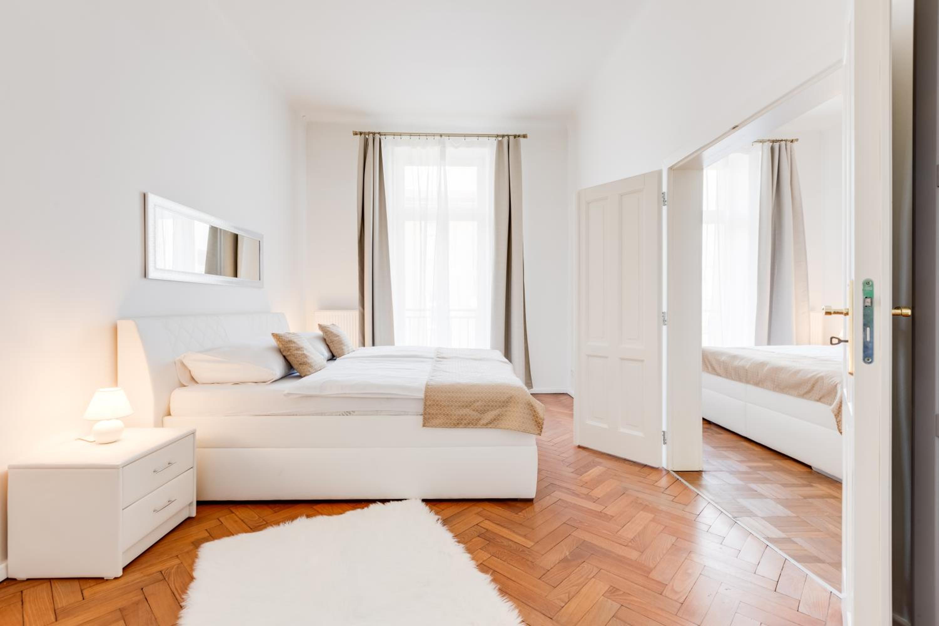 Luxury Riverside Apartments In The Center Of Prague