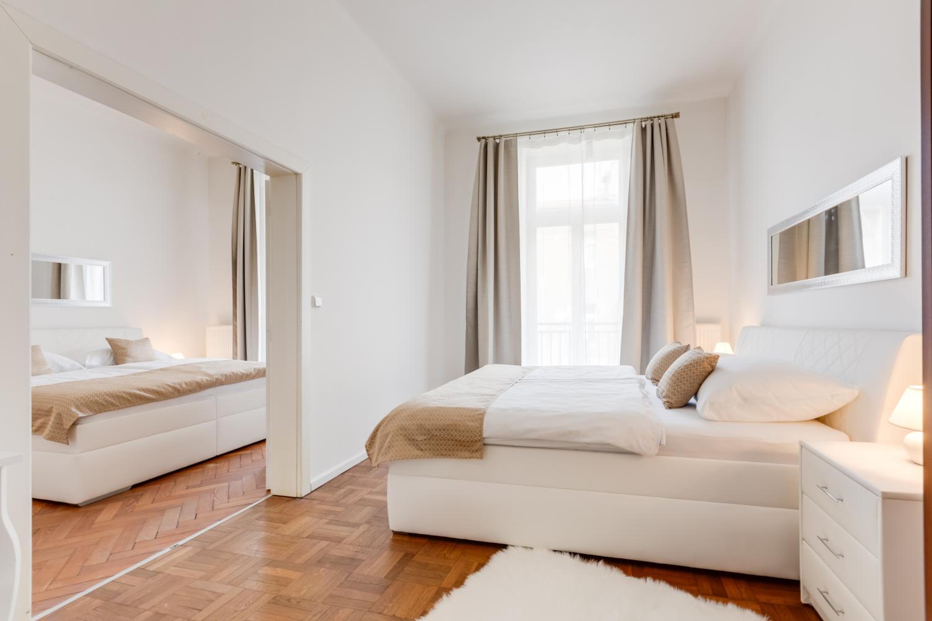 Luxury Riverside Apartments In The Center Of Prague