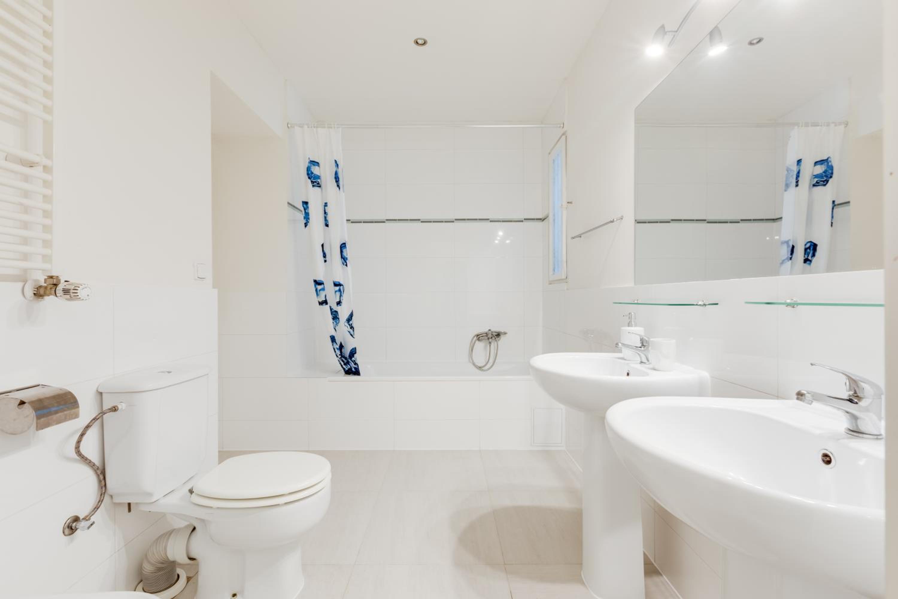 Luxury Riverside Apartments In The Center Of Prague