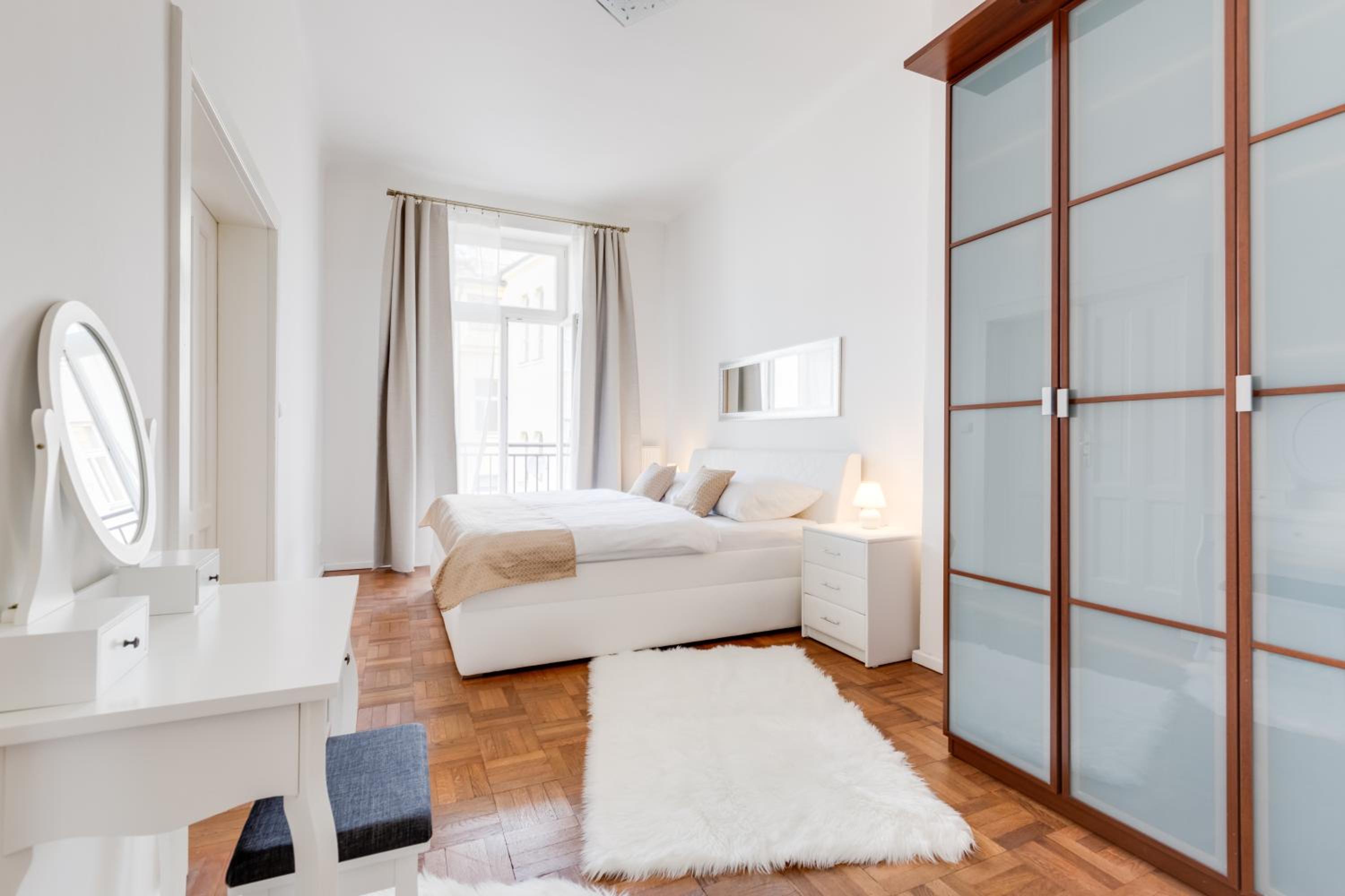 Luxury Riverside Apartments In The Center Of Prague