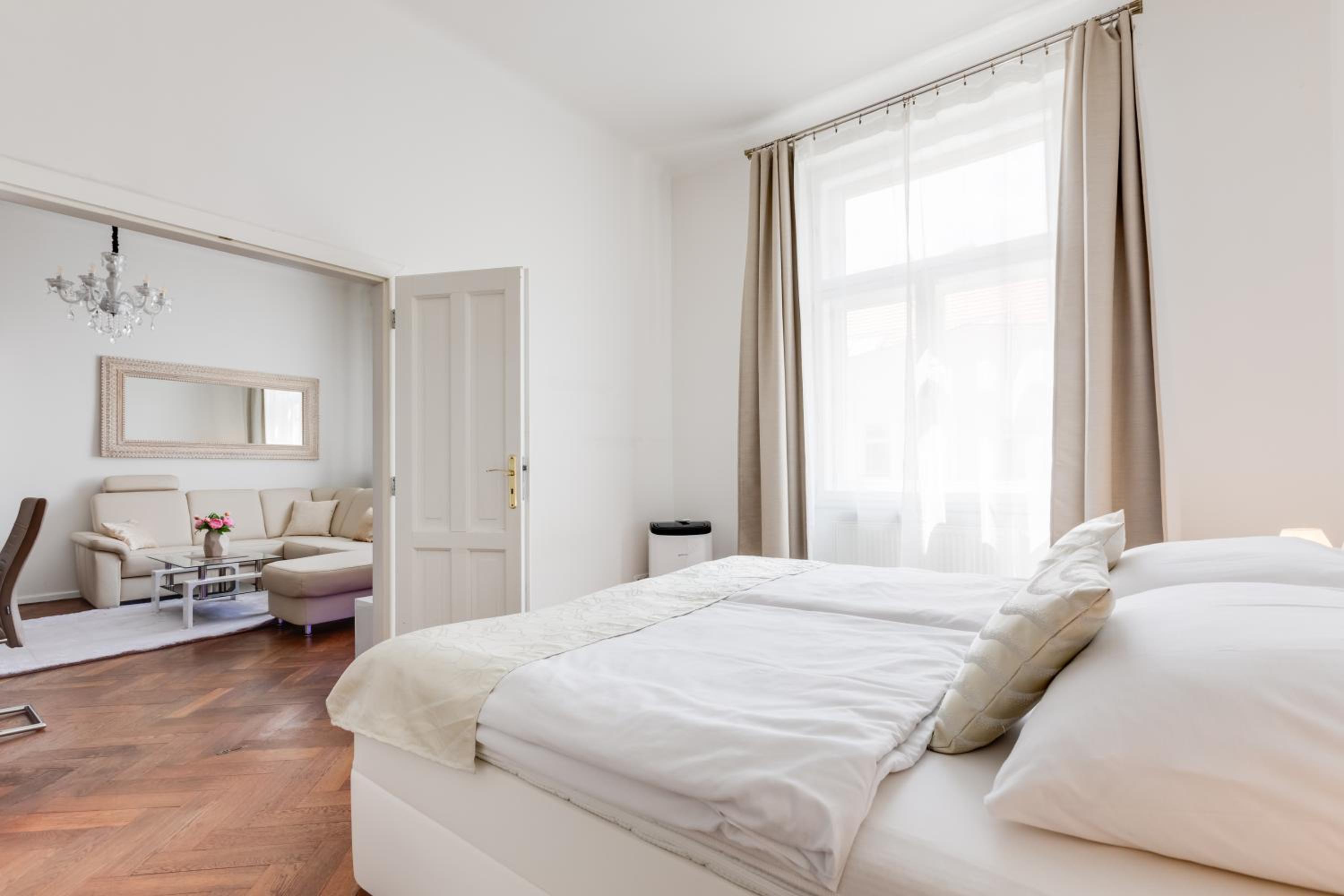 Luxury Riverside Apartments In The Center Of Prague