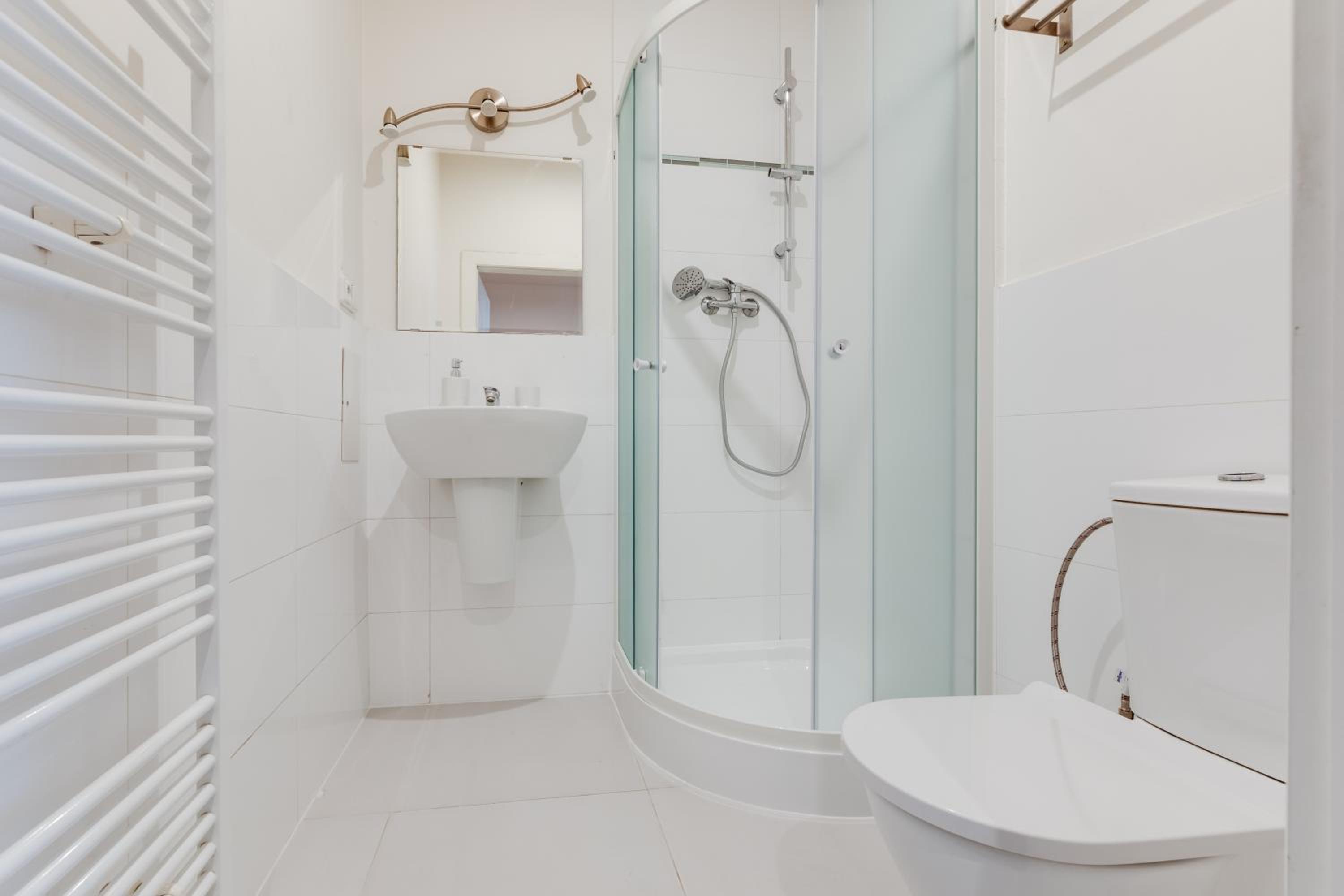 Luxury Riverside Apartments In The Center Of Prague