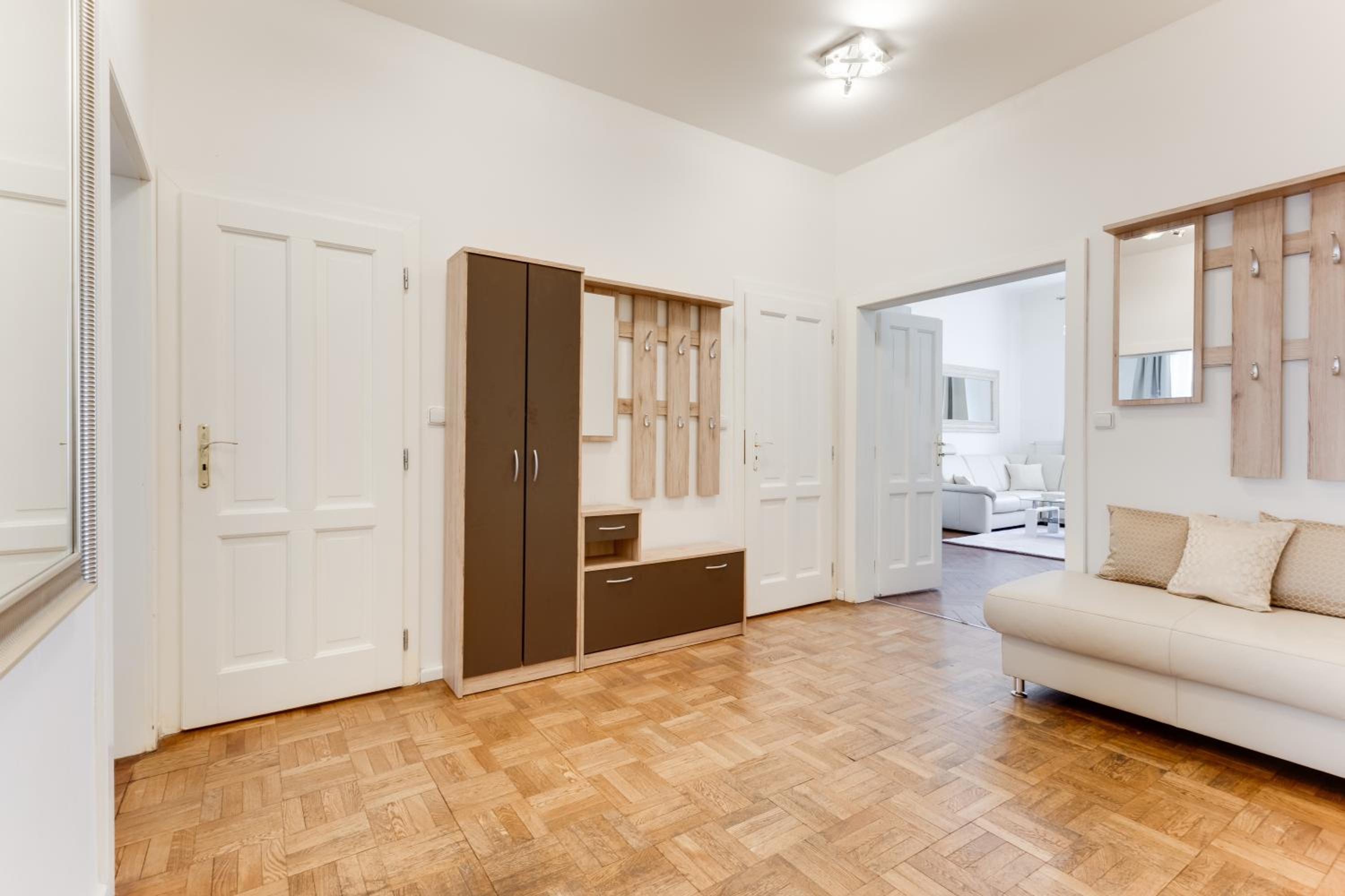 Luxury Riverside Apartments In The Center Of Prague