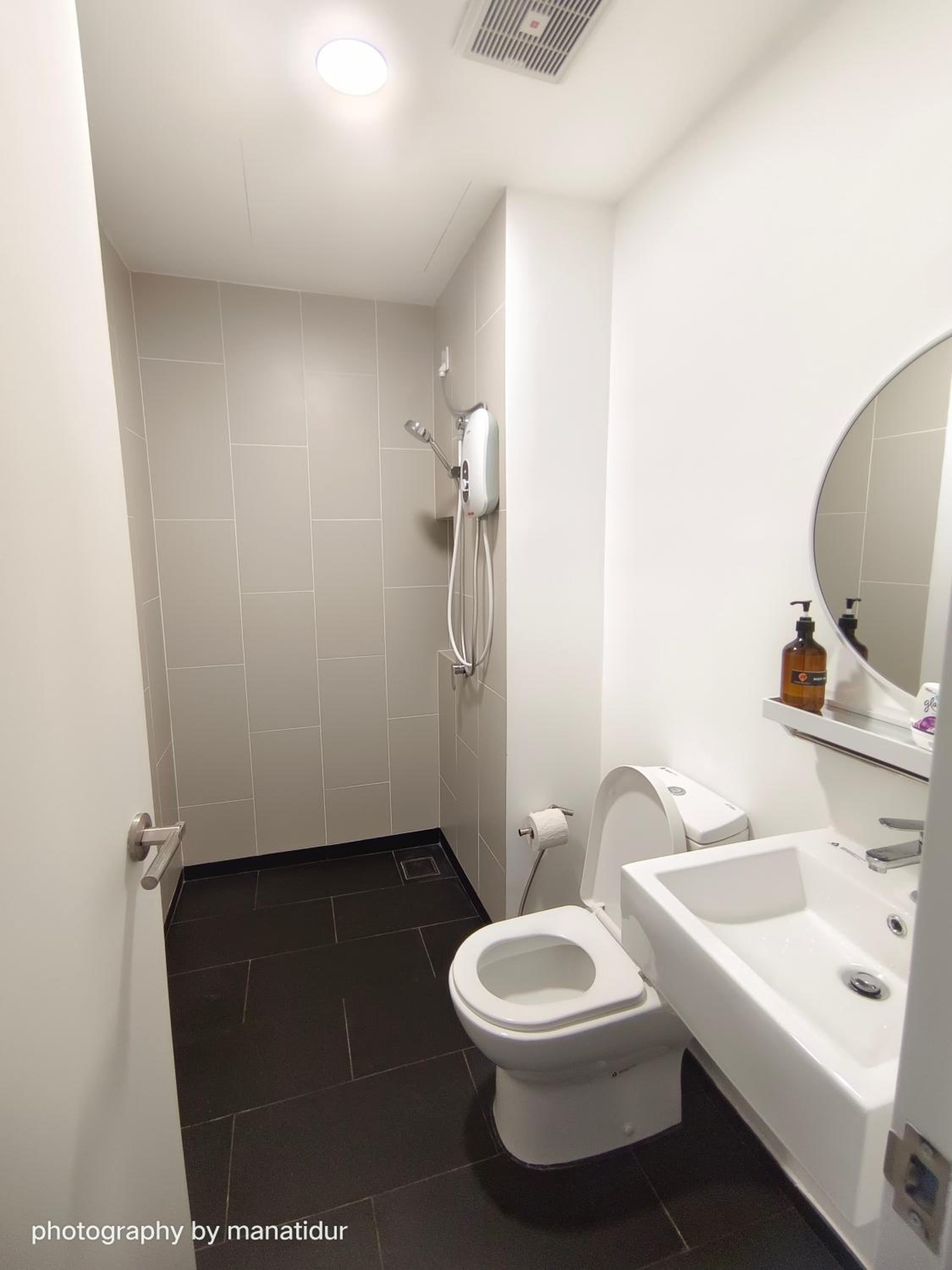 UNA Serviced Apartment by manatidur