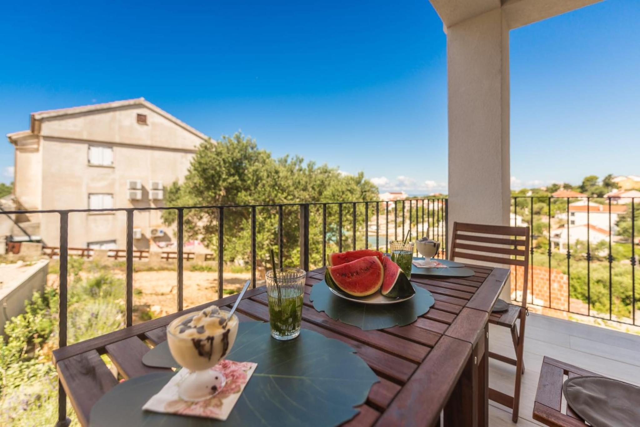 SEA VIEW-STONE HOUSE APARTMENT