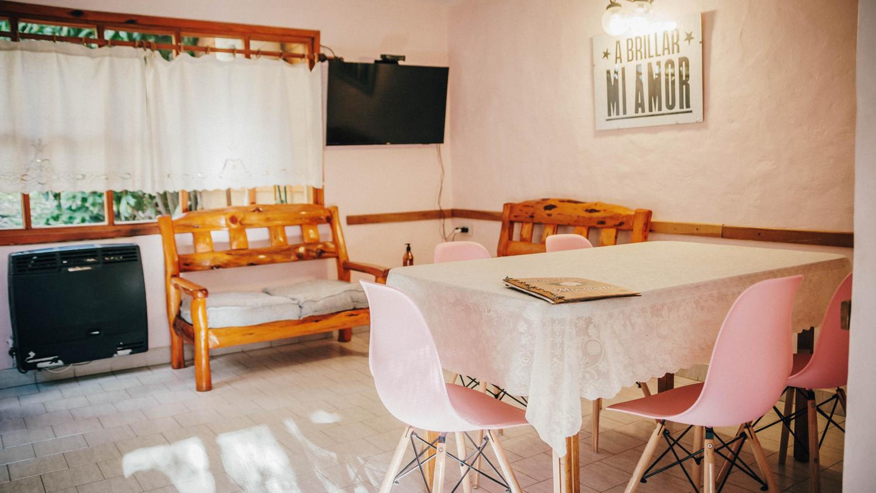Cabañas del Faldeo Titos