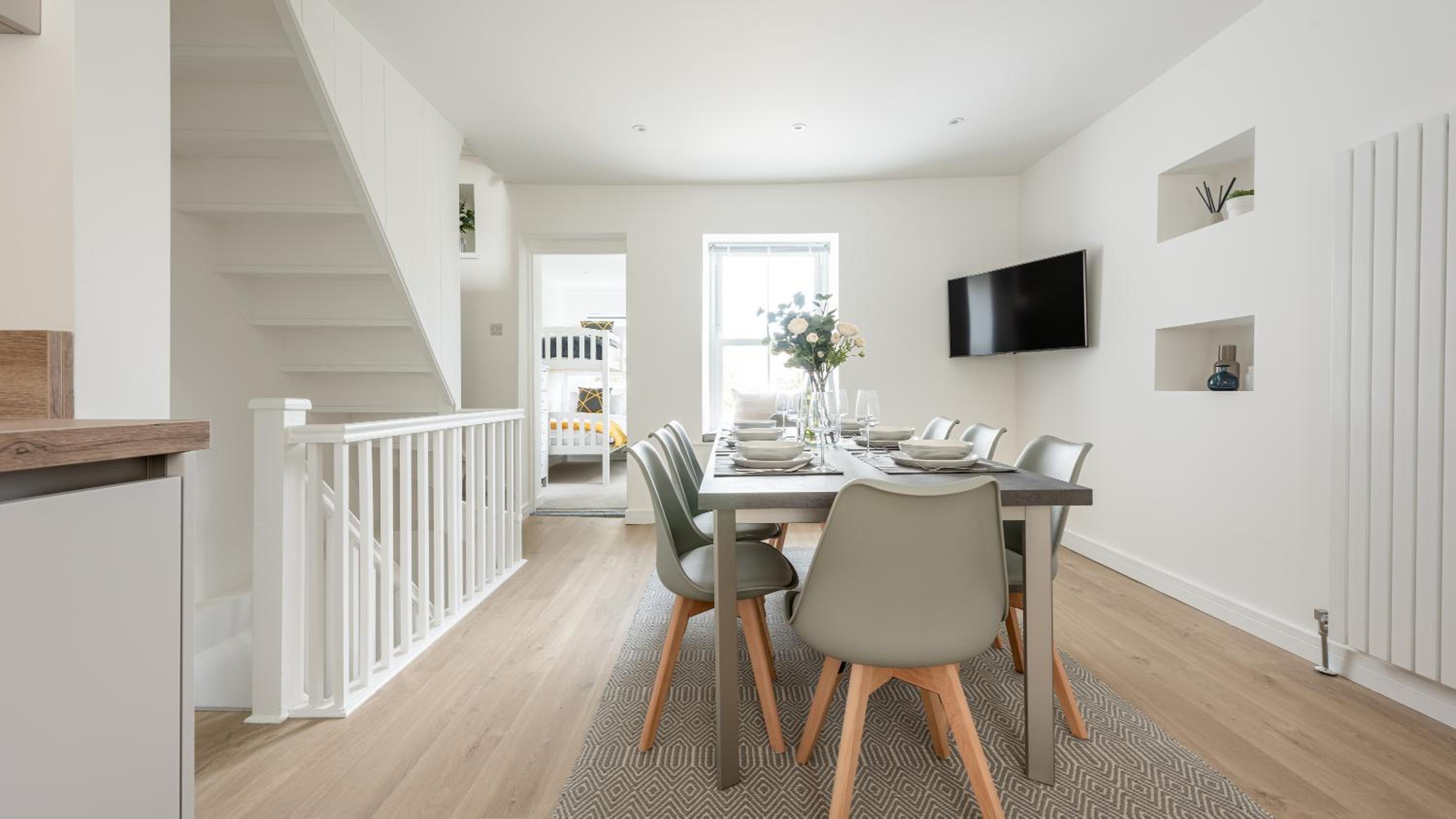 Vitamyn Sea, 4 bedroom house, sea views of St Ives, close to beaches and town view 3