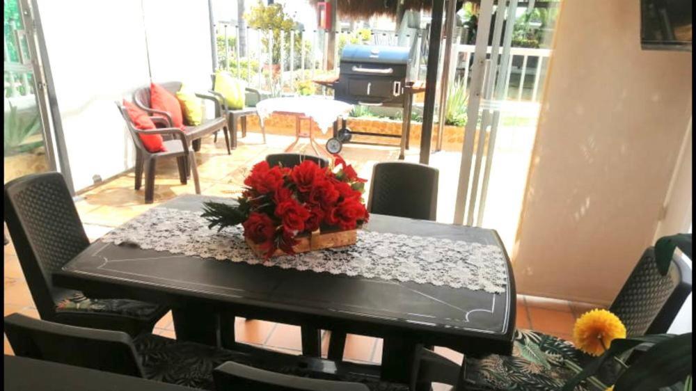 CASA VACACIONAL CON PISCINAS EN SAN JERONIMO - CIUDADELA PREMIUm