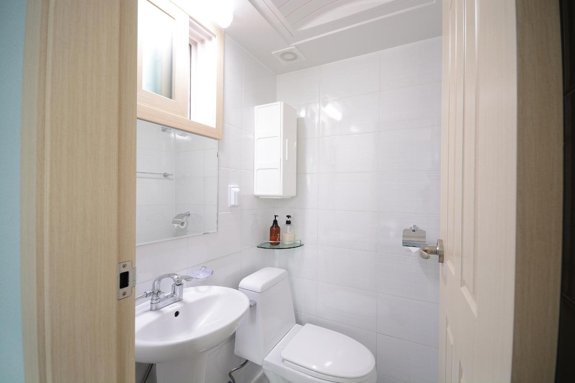 Twin Rabbit Guesthouse