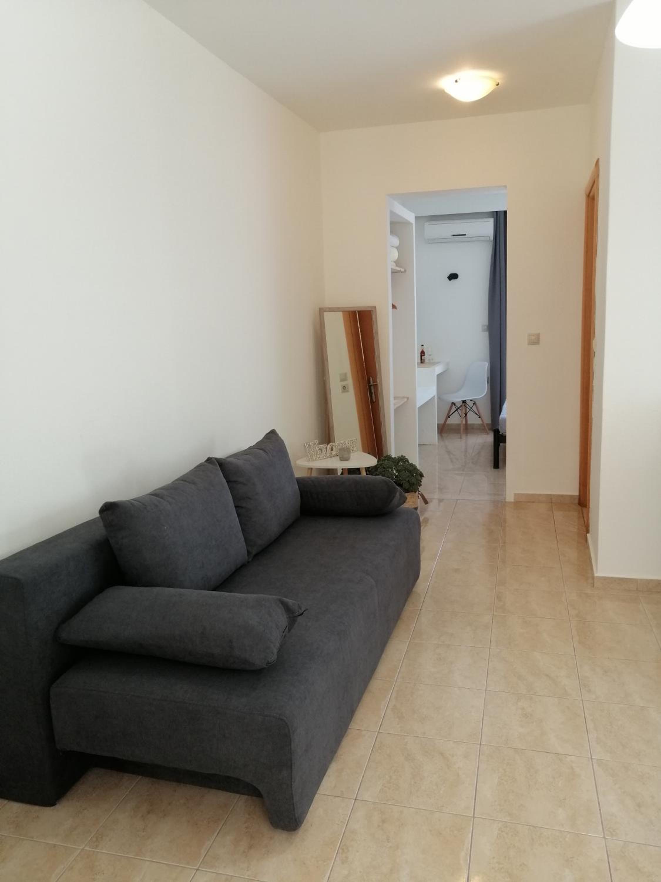 OASIS APARTMENTS