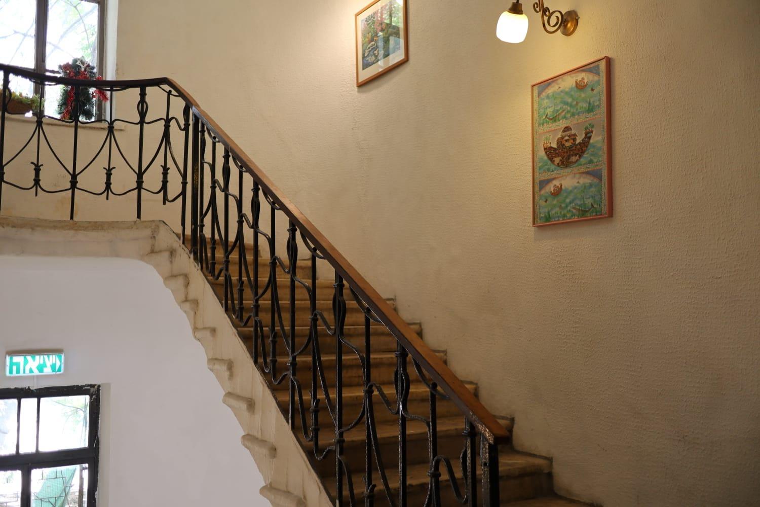 Ron Hotel