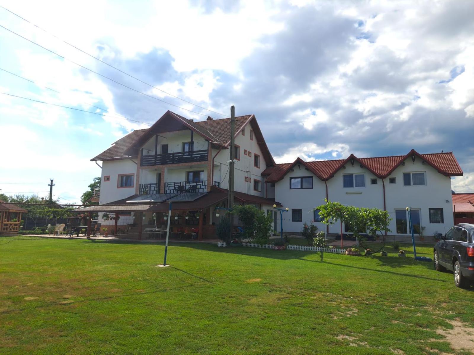 Photo 43
