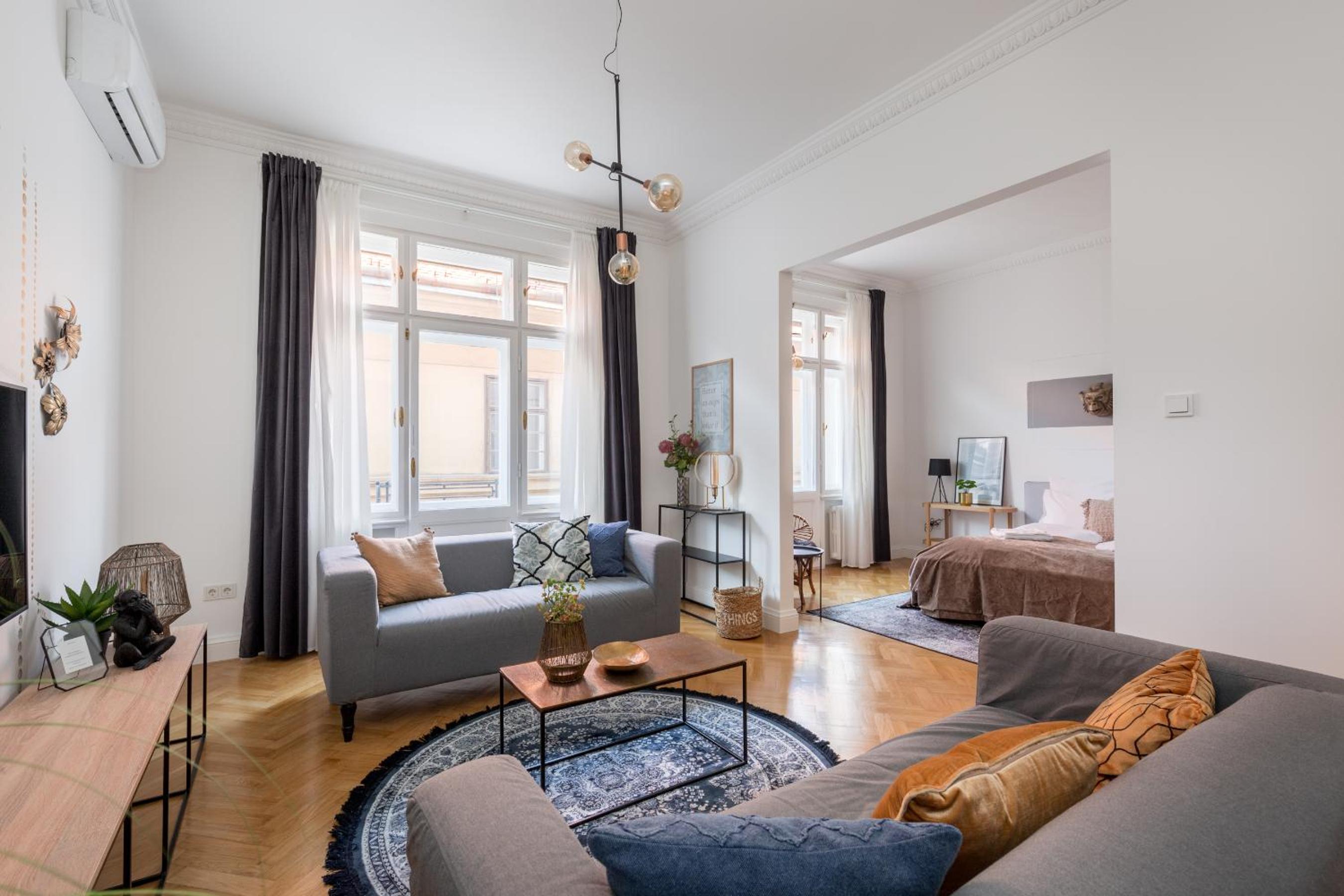 Style & Harmony in The Absolute Center of Budapest