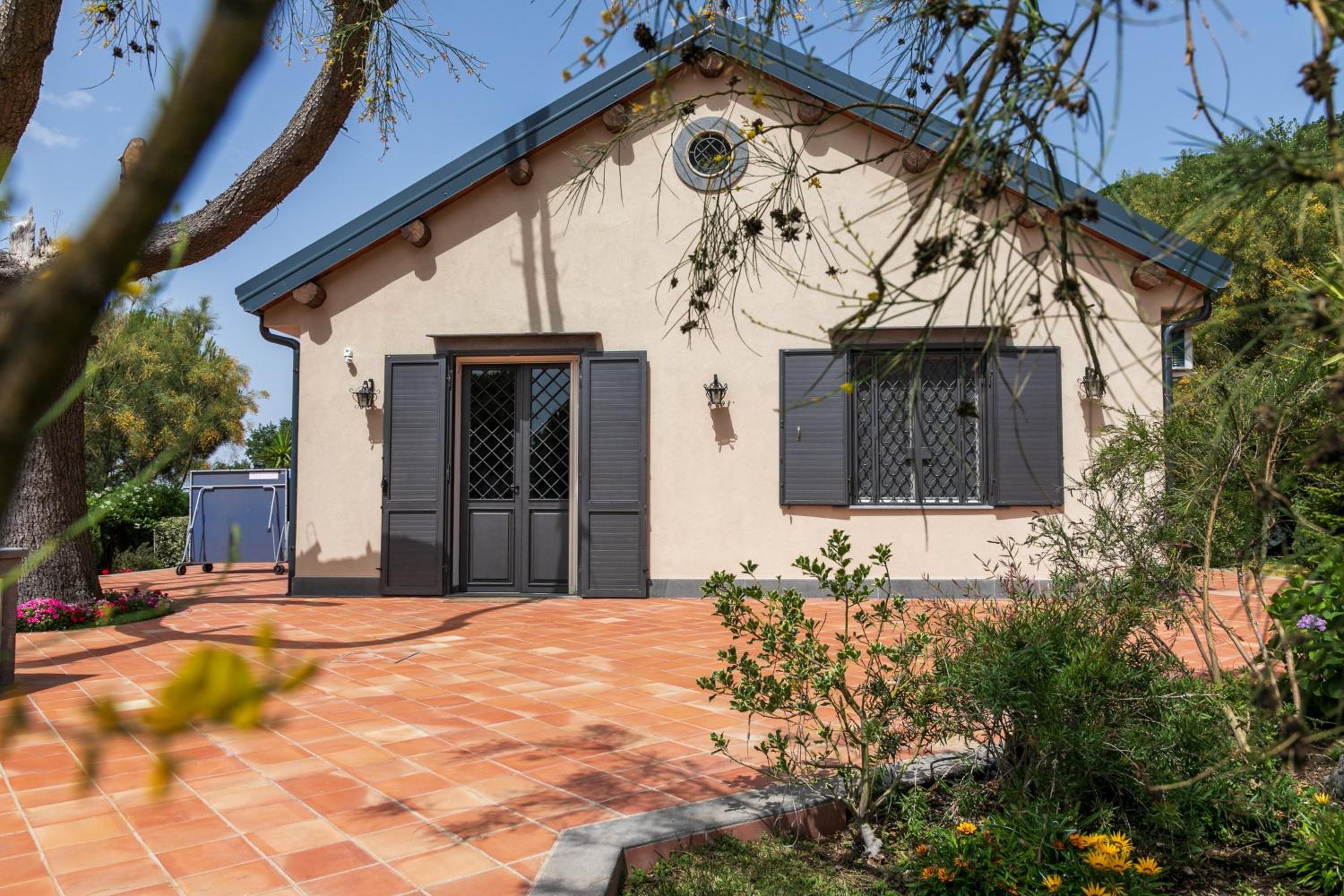 Hotel La dimora del verde con piscina - Image 1