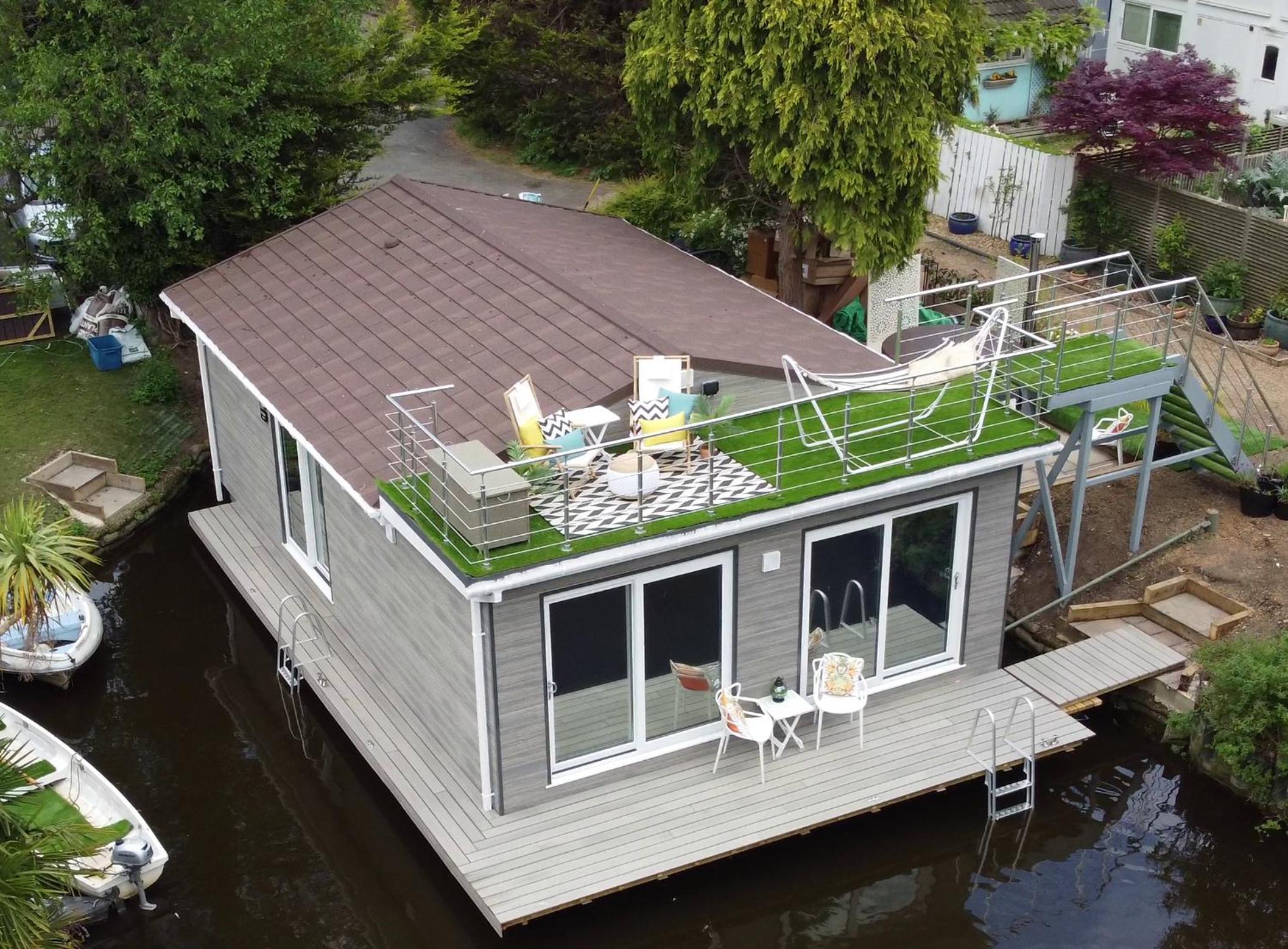 Tulana Taggs - floating home on idyllic island view 4