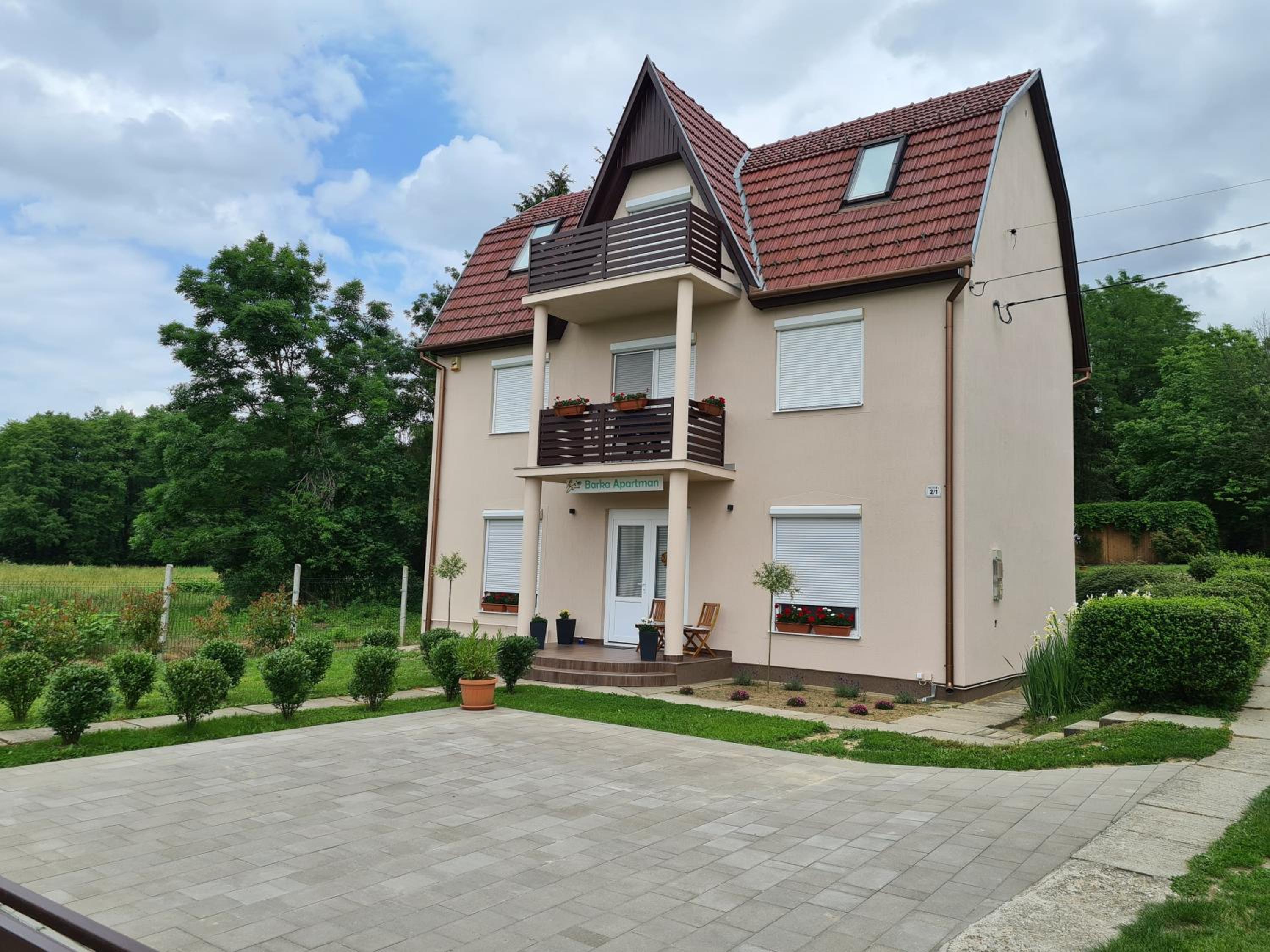 Barka Apartman view 2