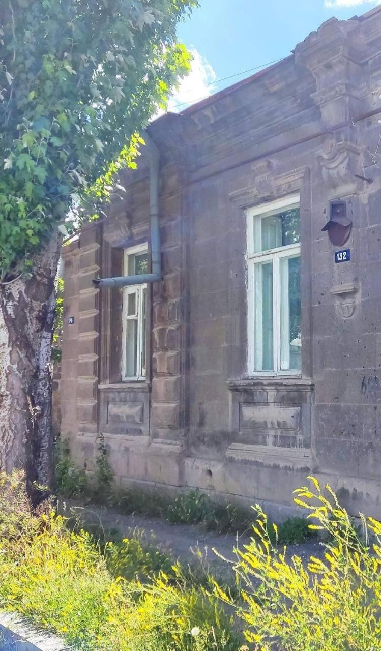 Renting a full apartment in the centre of Gyumri
