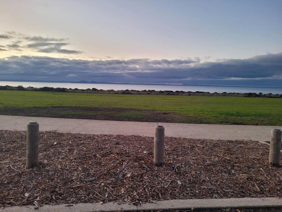 CHEERFUL 4 BEDROOMs PLACE NEAR THE BAYVIEW AND BEACH