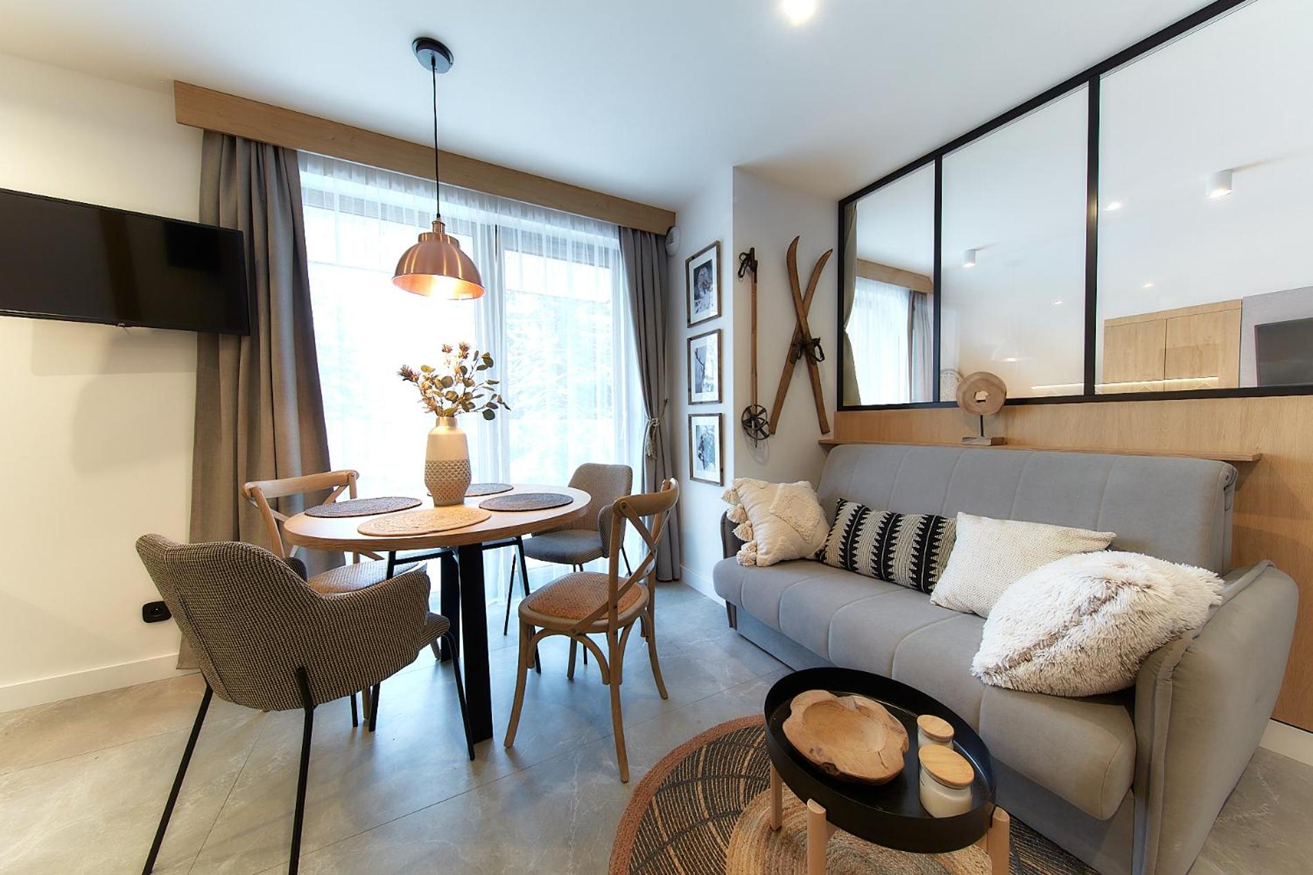 Tatra Square Apartments
