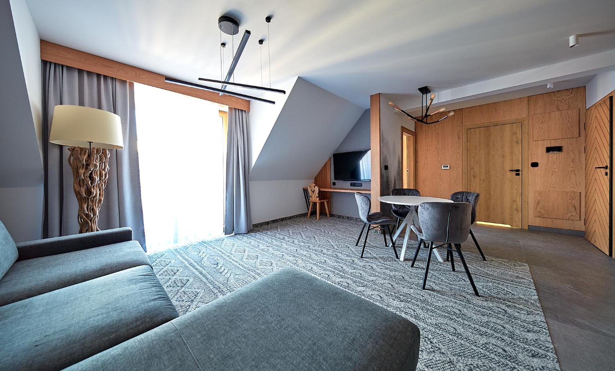 Tatra Square Apartments