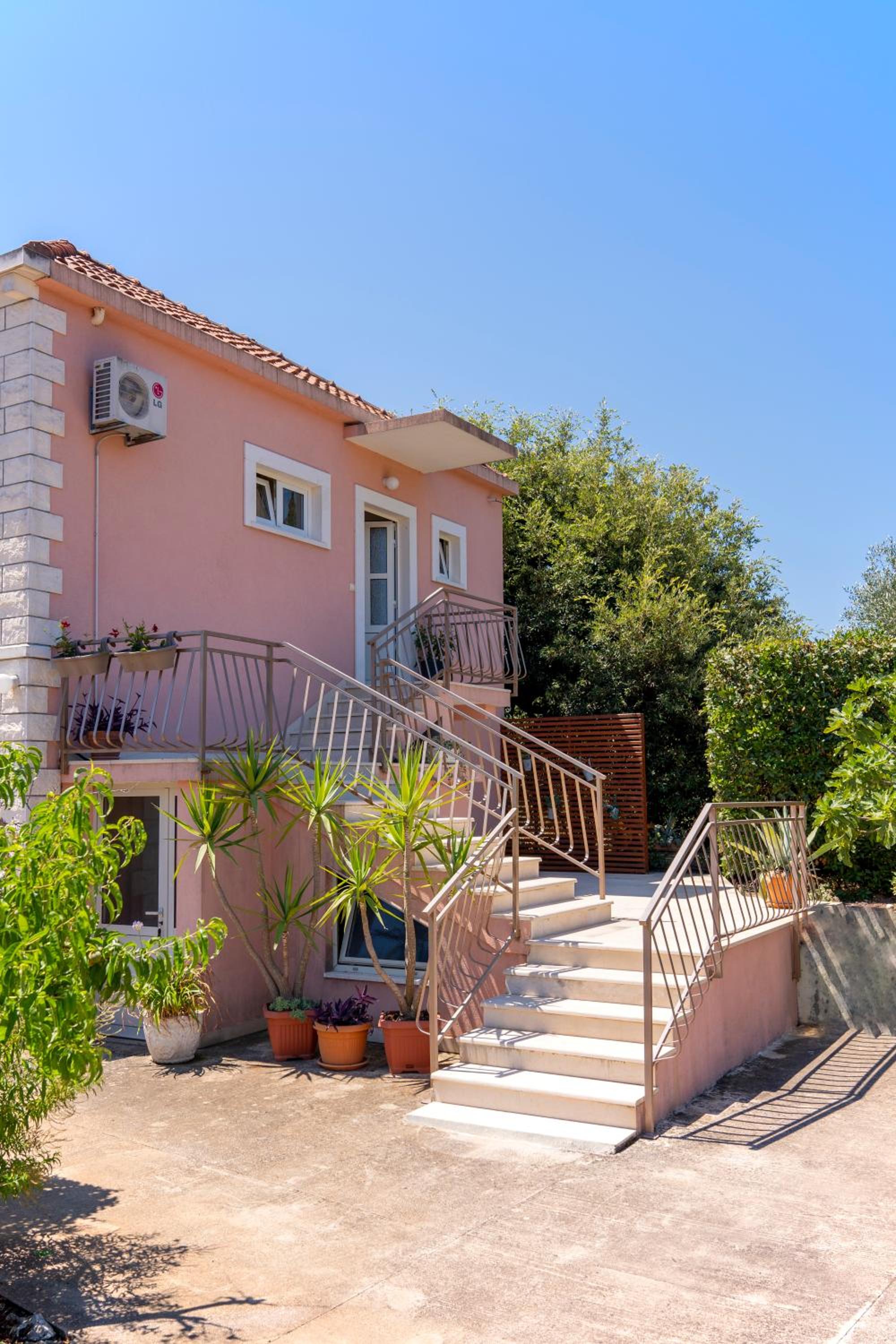 Apartman Ana view 2
