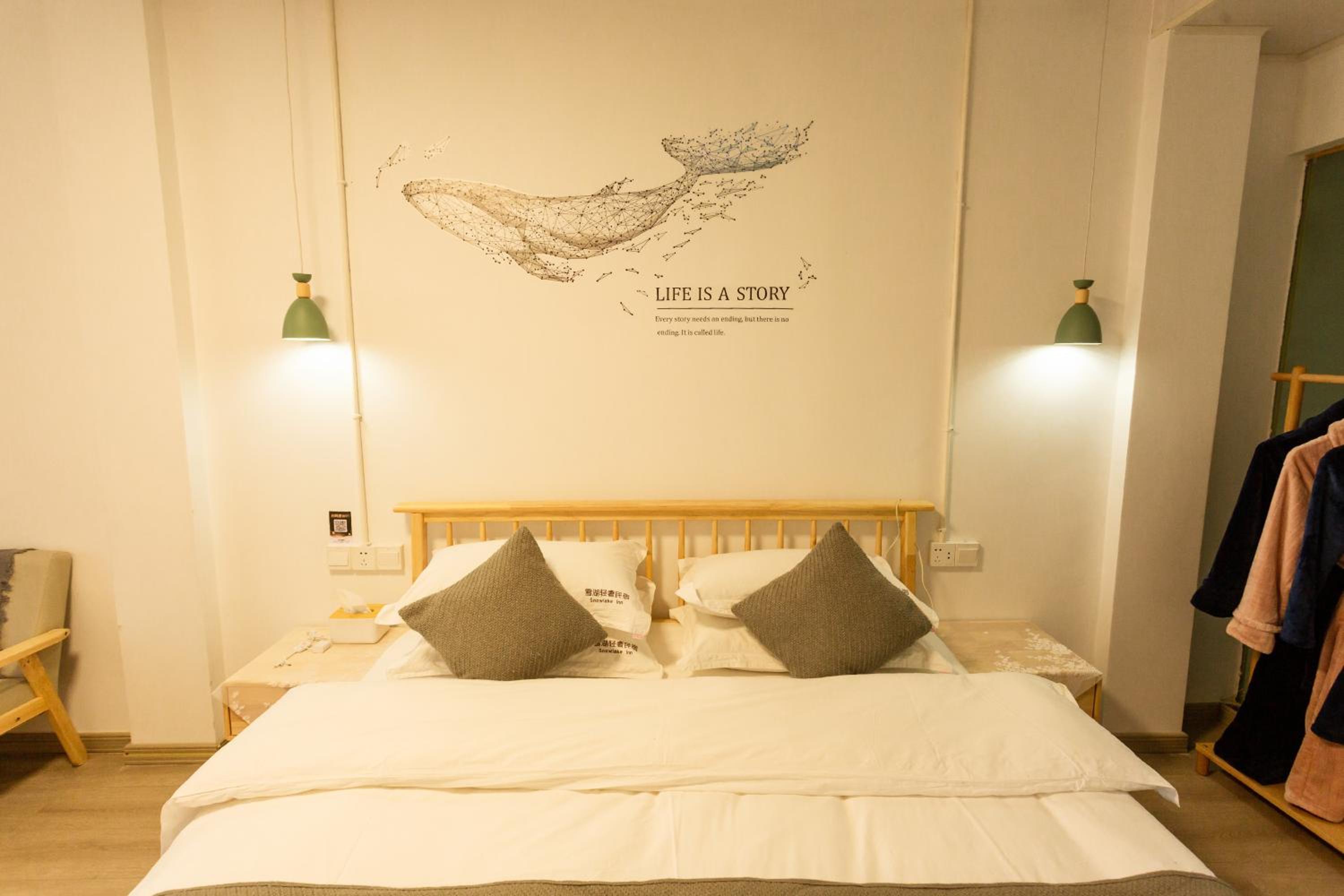 雪湖轻奢民宿 Snowlake Inn