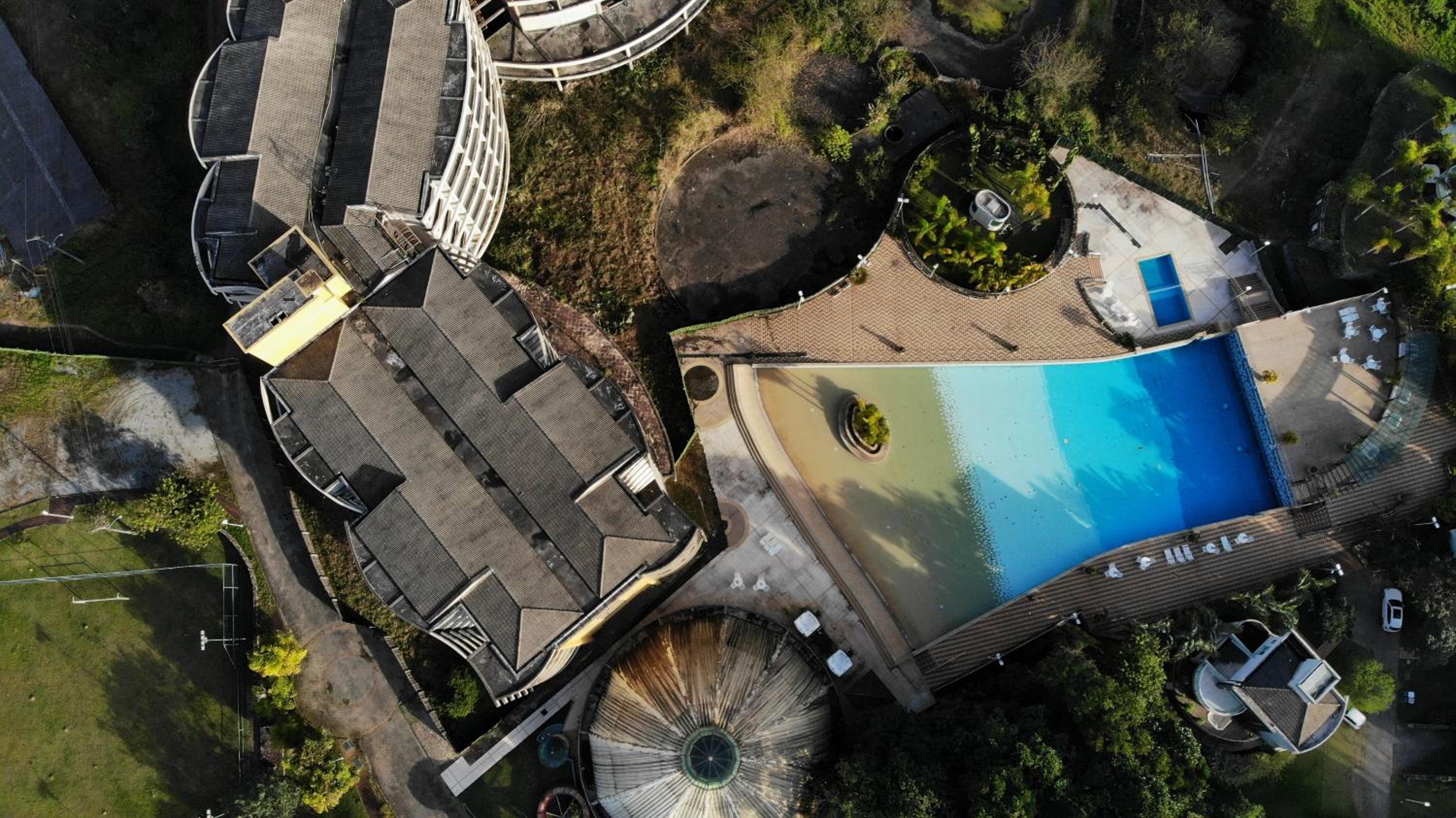 Belíssimo resort com águas termais
