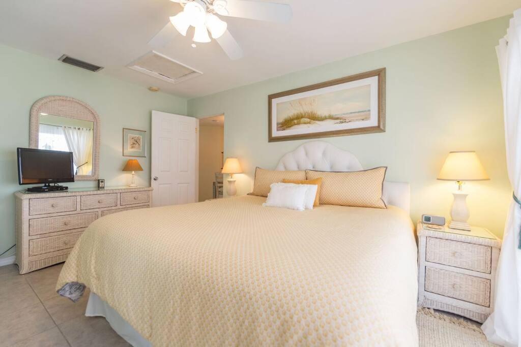 Siesta Villa Coralline - Charming Beach Villa on Siesta Key view 5