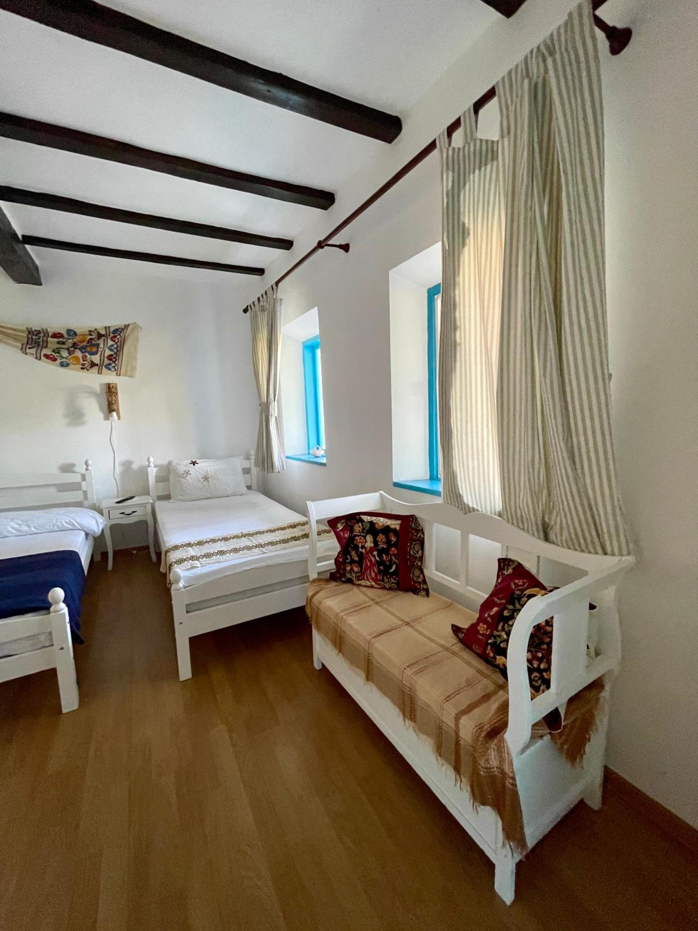 Photo 41