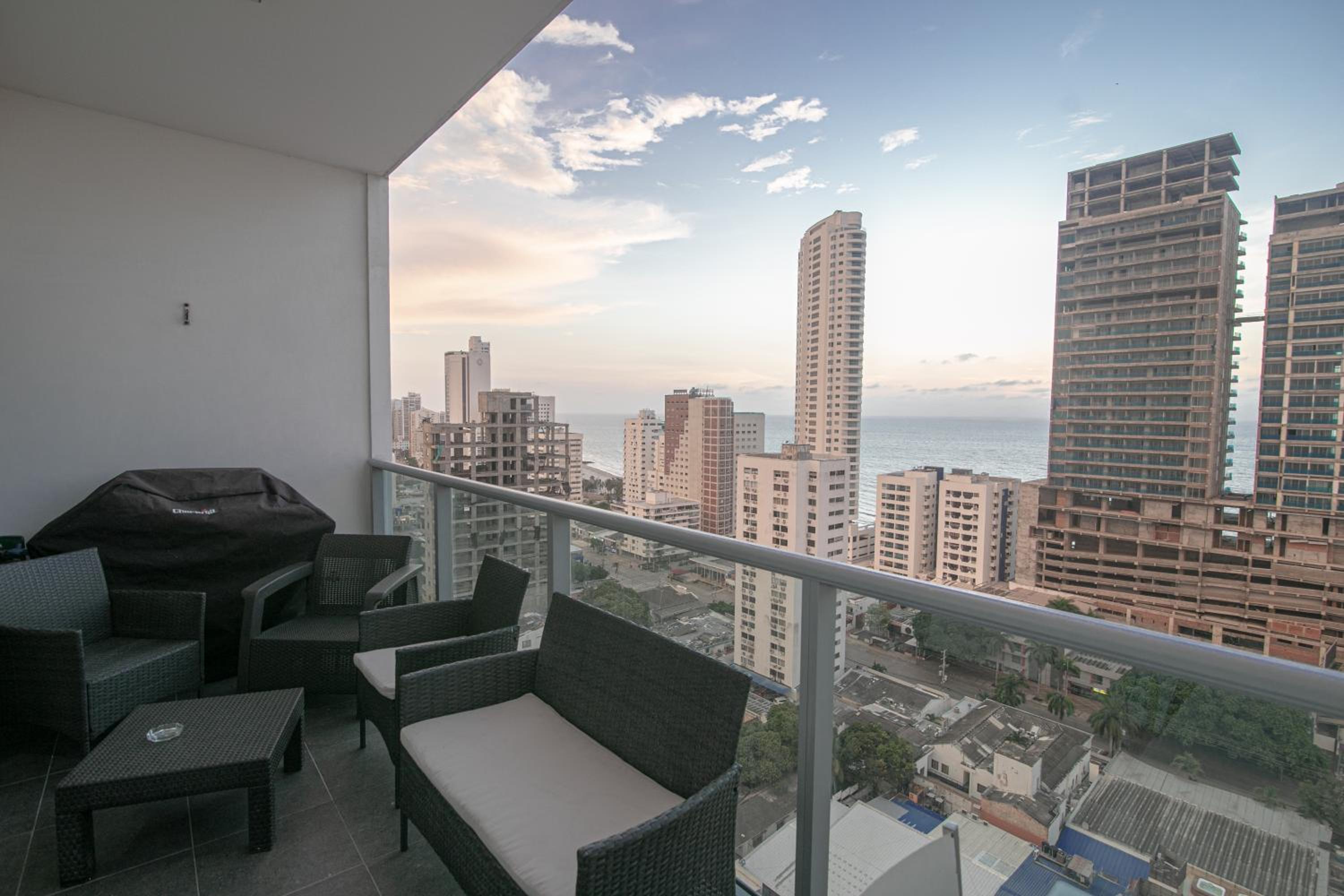 Apartamento Piso 18 Vista al Mar en Cartagena
