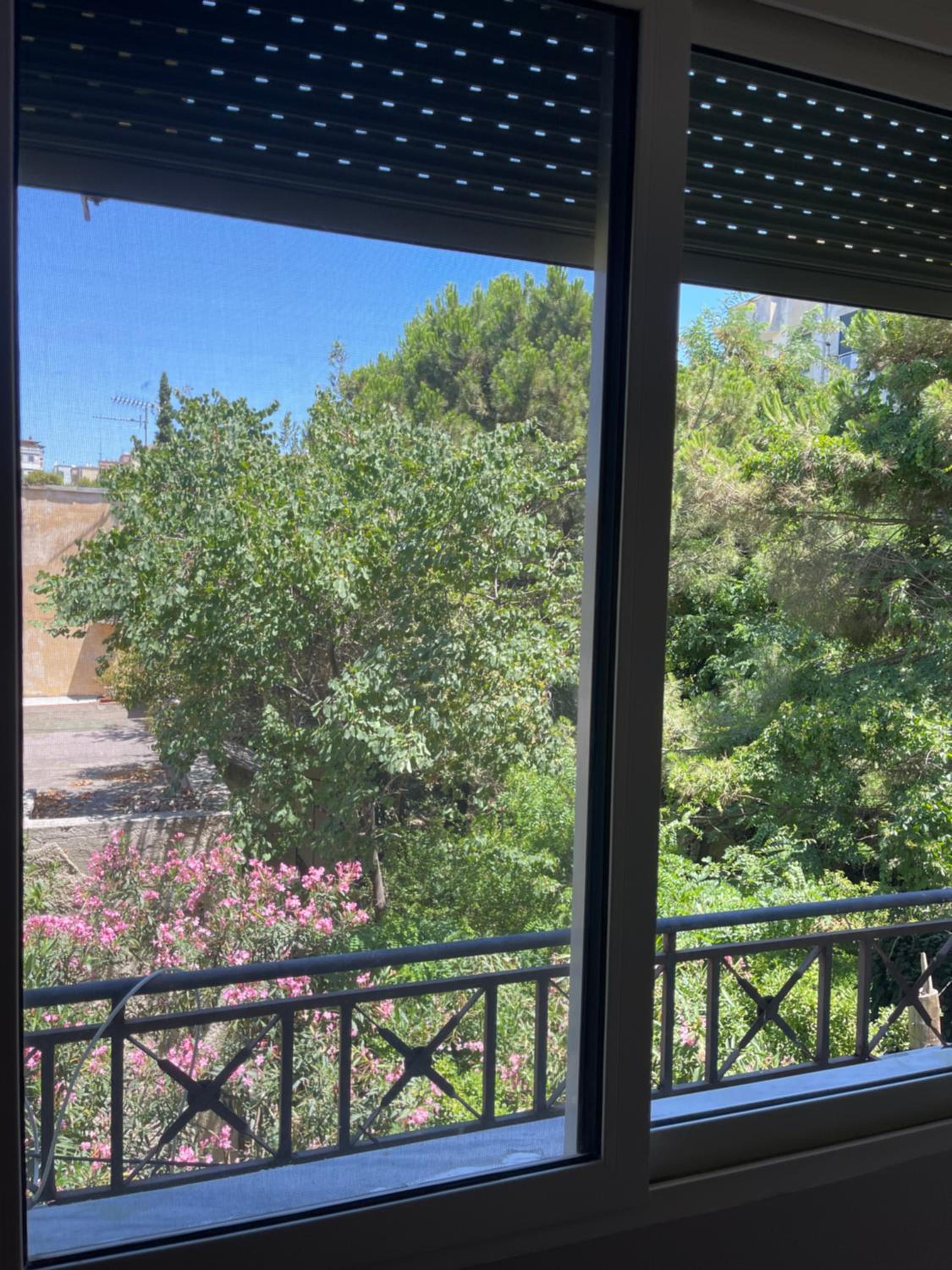 Garden View! Seaside Apartment