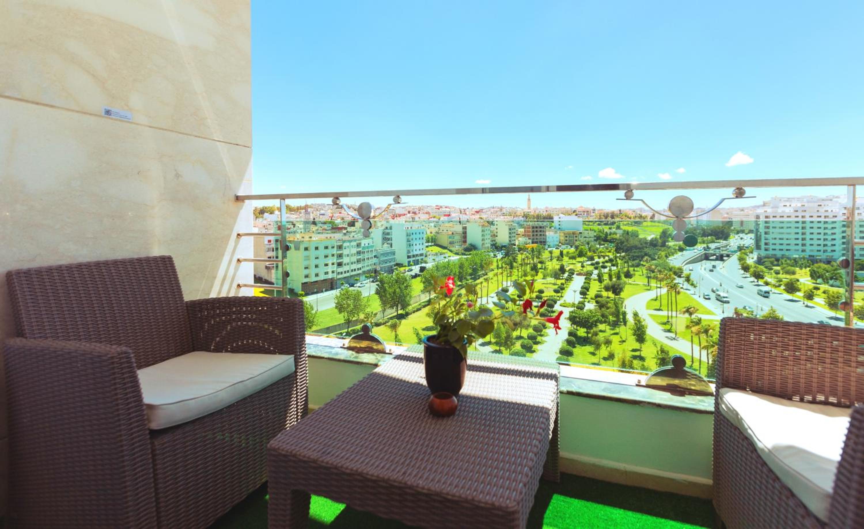 Modern 3 Bedroom Apartment in the Heart of Tangier view 3
