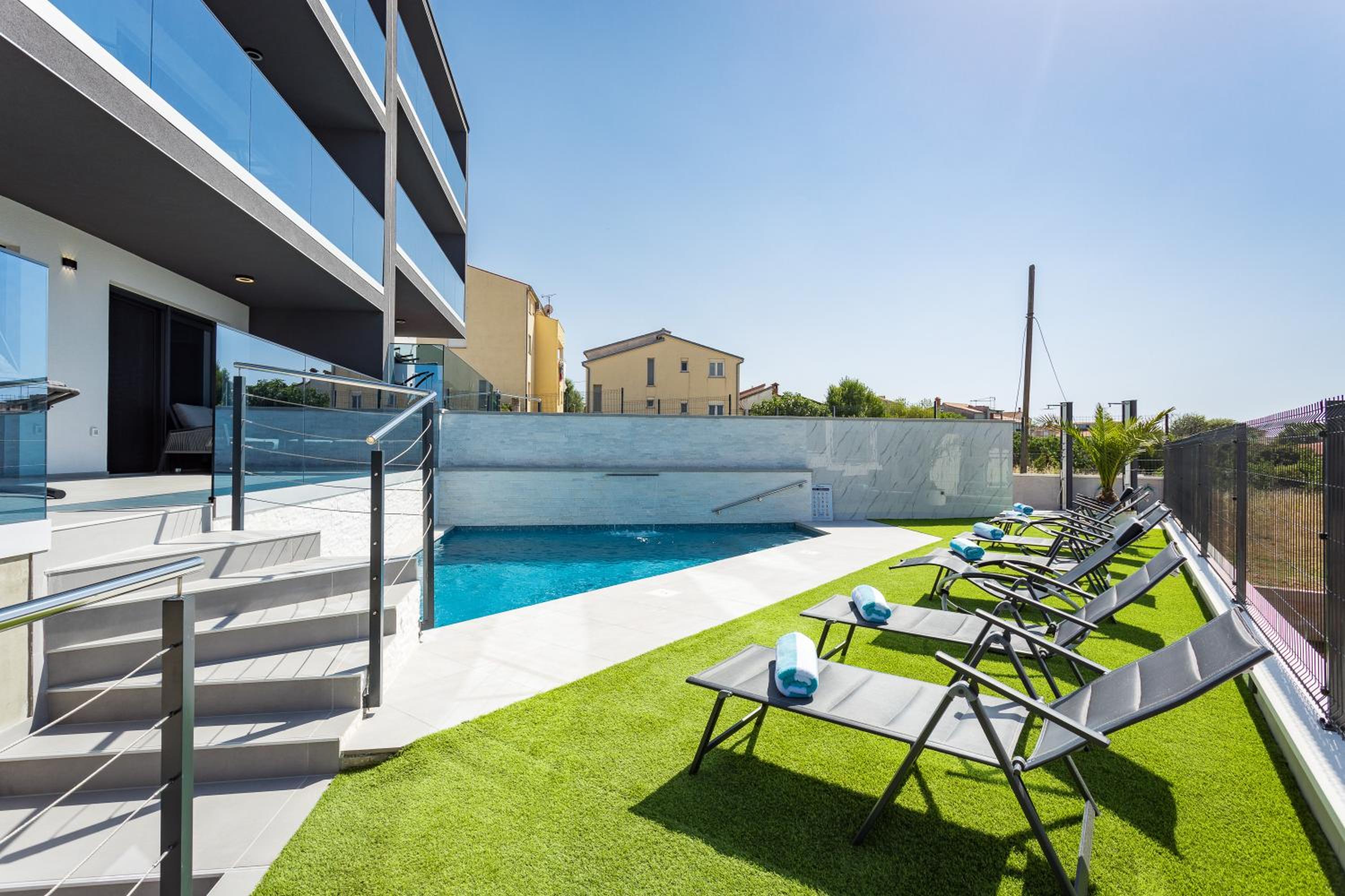 PS Apartments