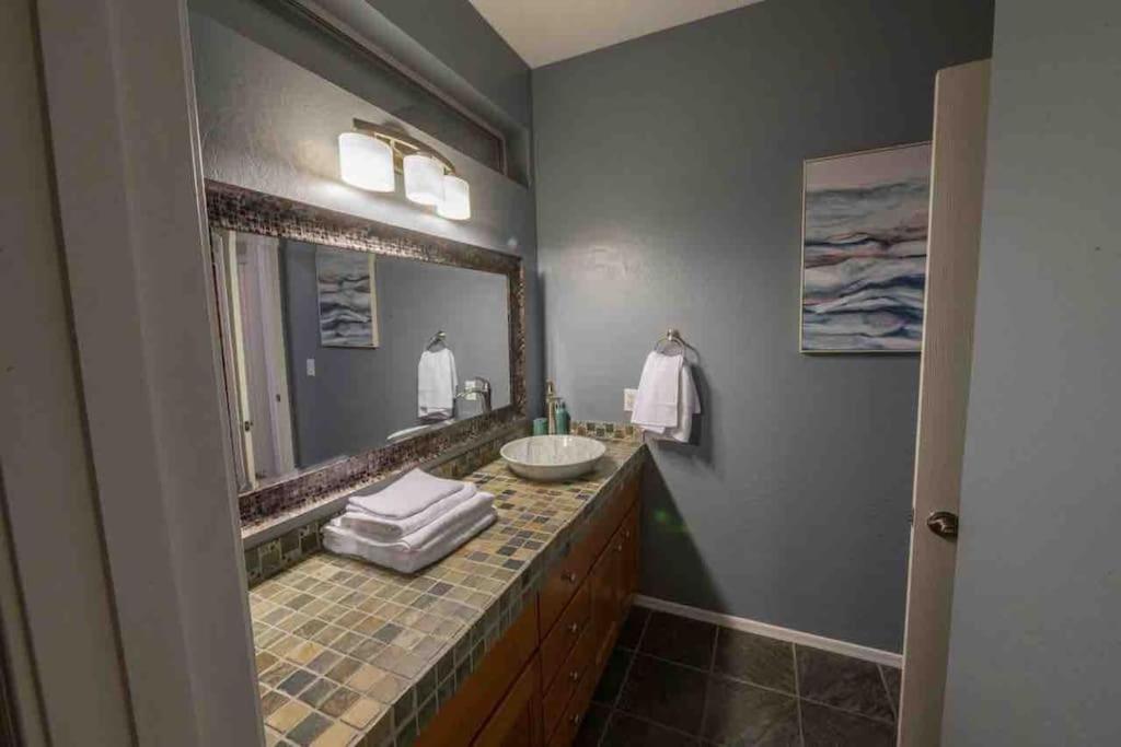 Mountain View Hide Away with Heated Pool view 4
