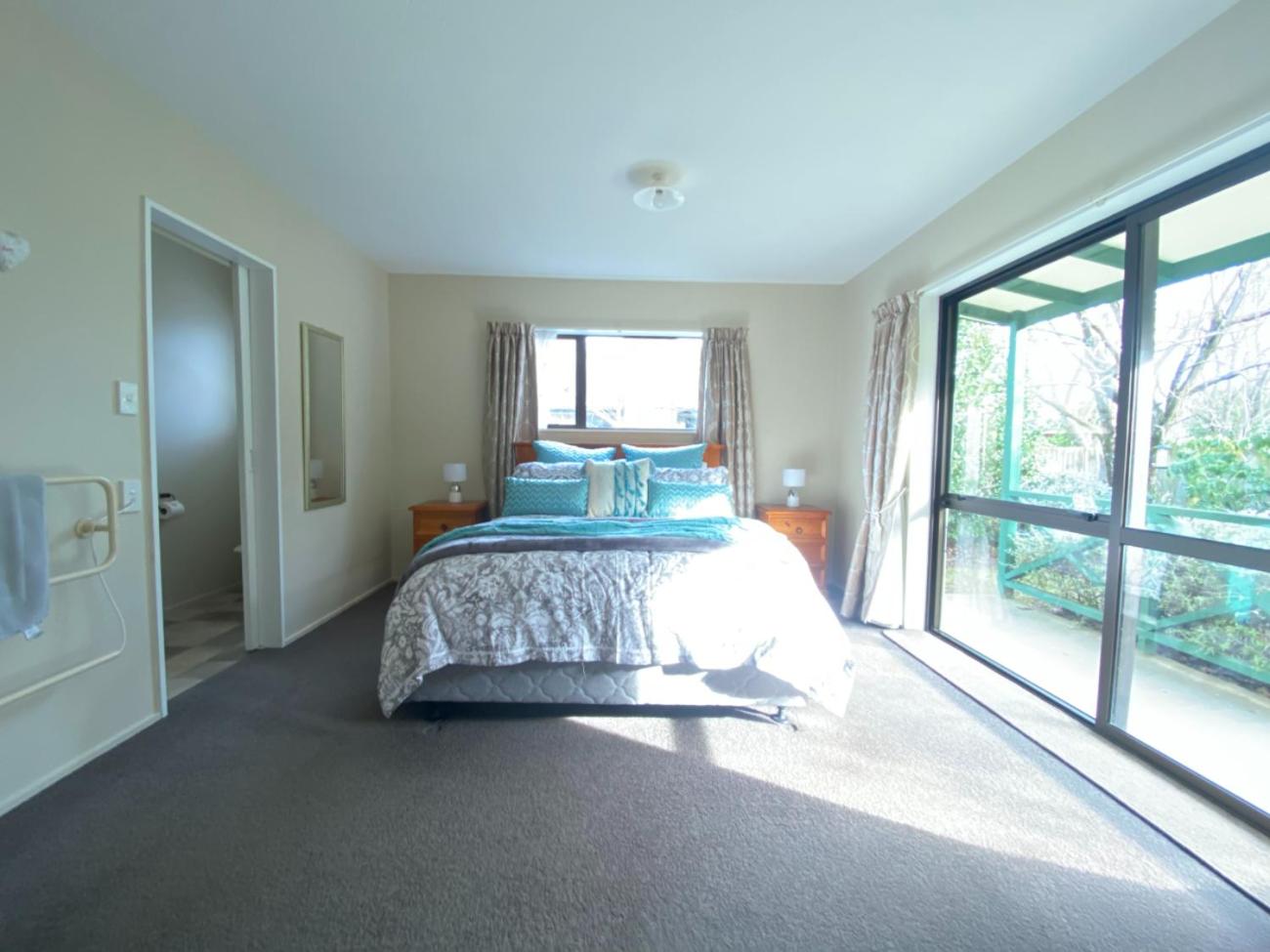 8b Rippingale Road view 2