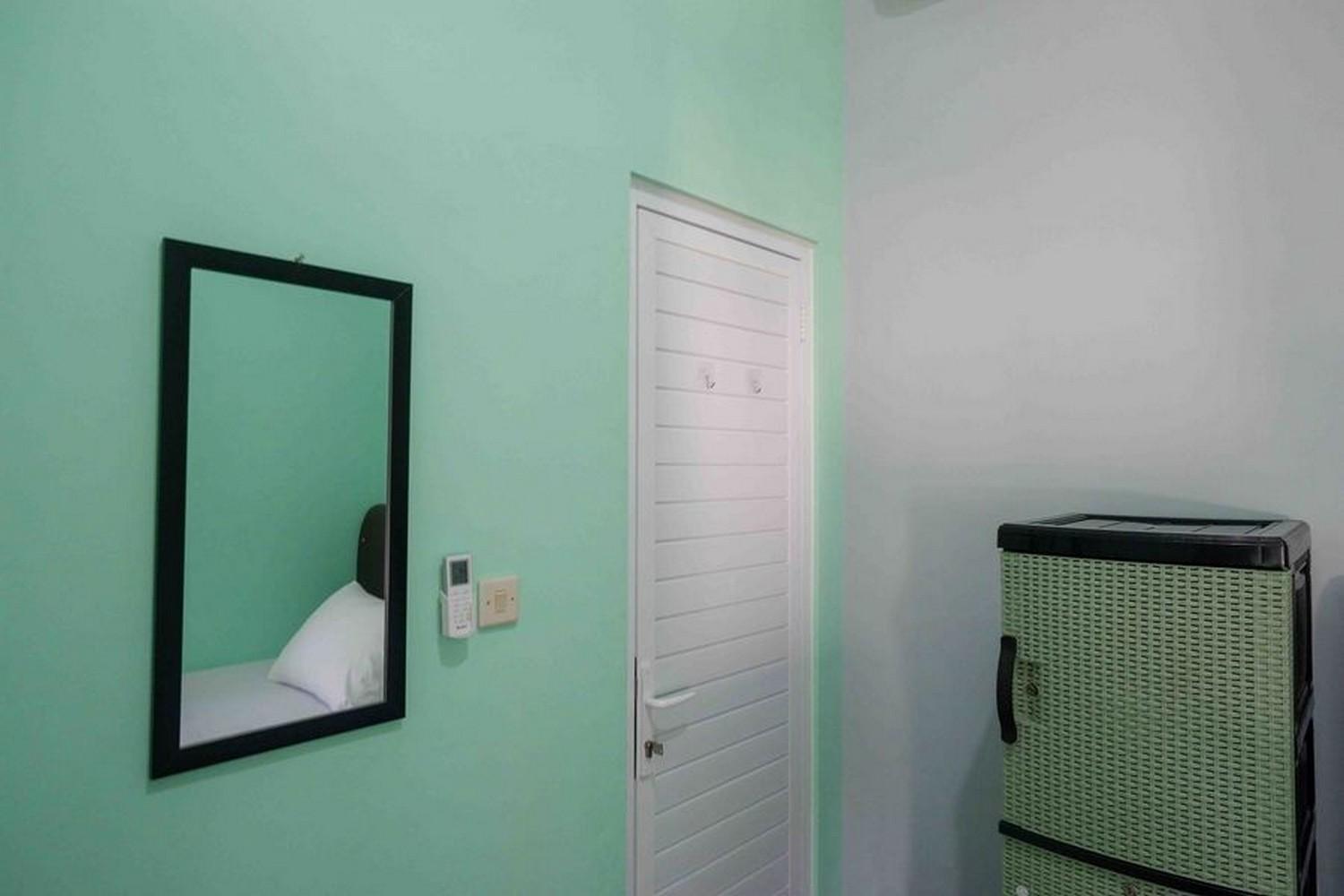 Griya Zukarnaen Syariah Mitra RedDoorz - Property Image 8